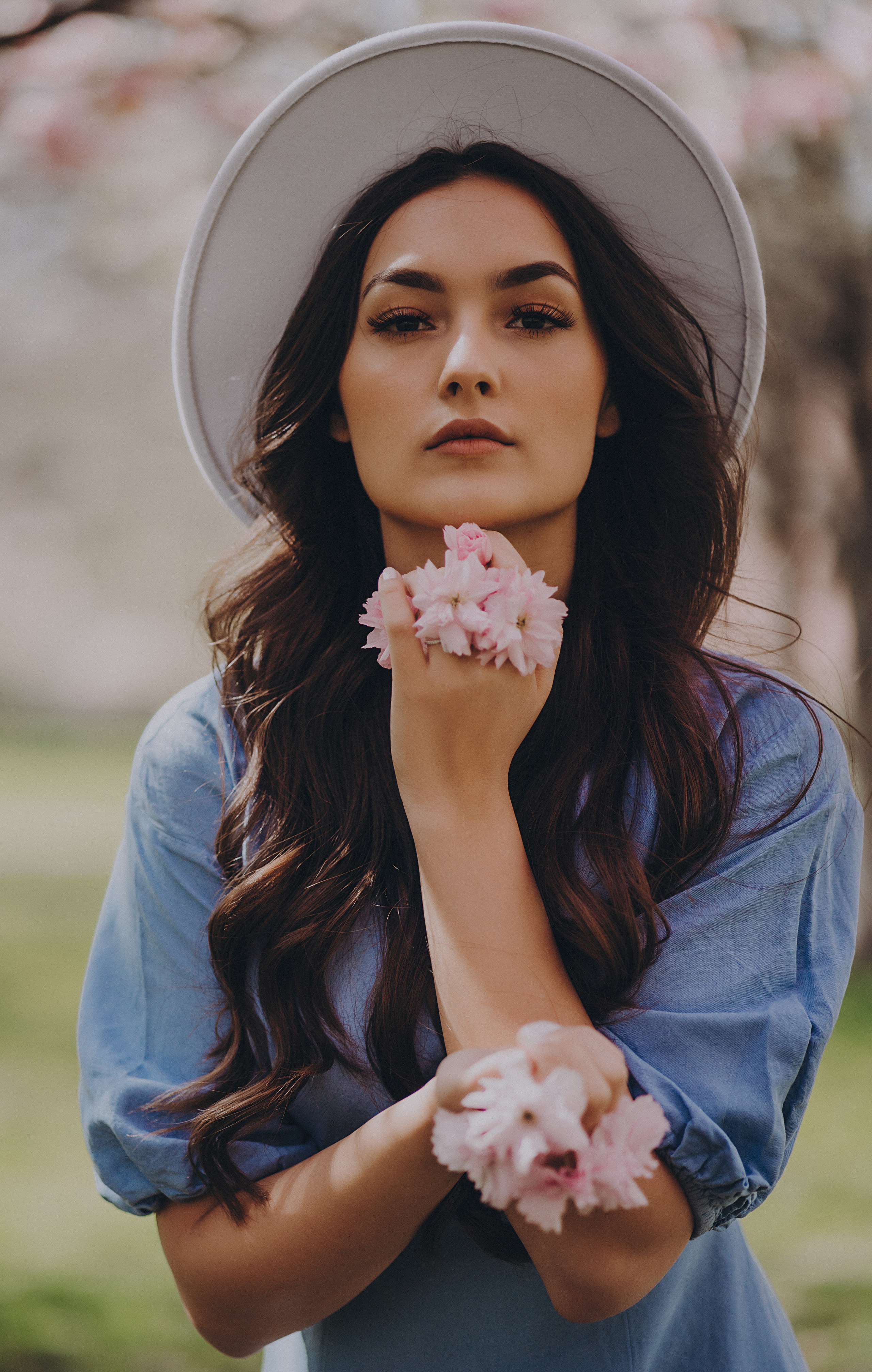 Eliza in cherry trees. Maternity/Love story/Wedding photographer