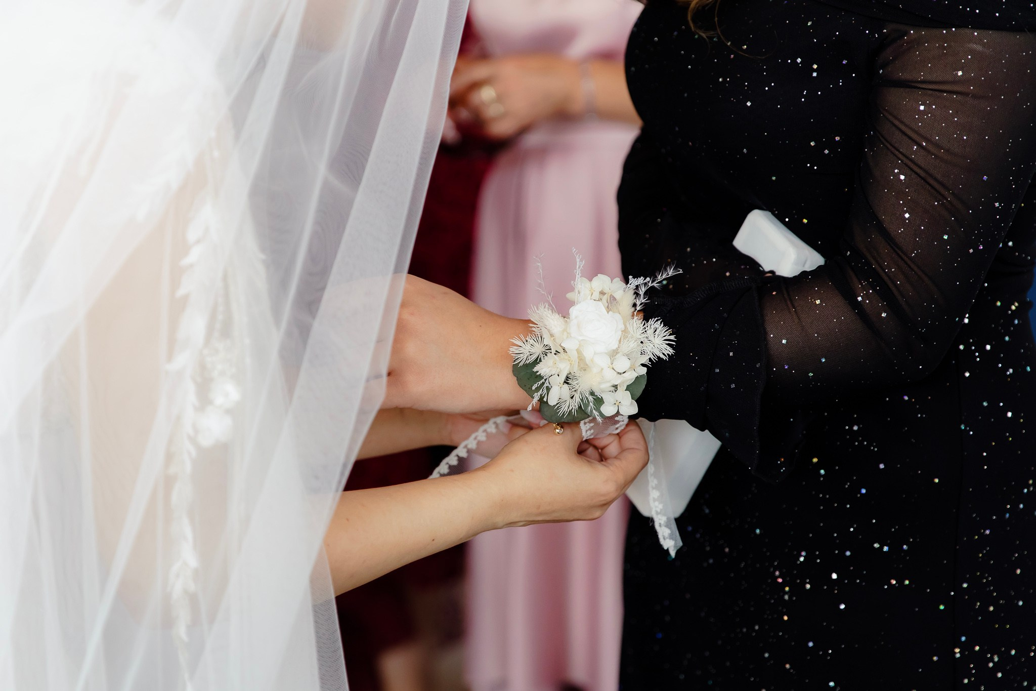 Ioana & Ionuț | Nuntă de poveste la Păstrăvăria Poiana din Mălini județul Suceava. Servicii foto-video profesionale, pentru momente de neuitat