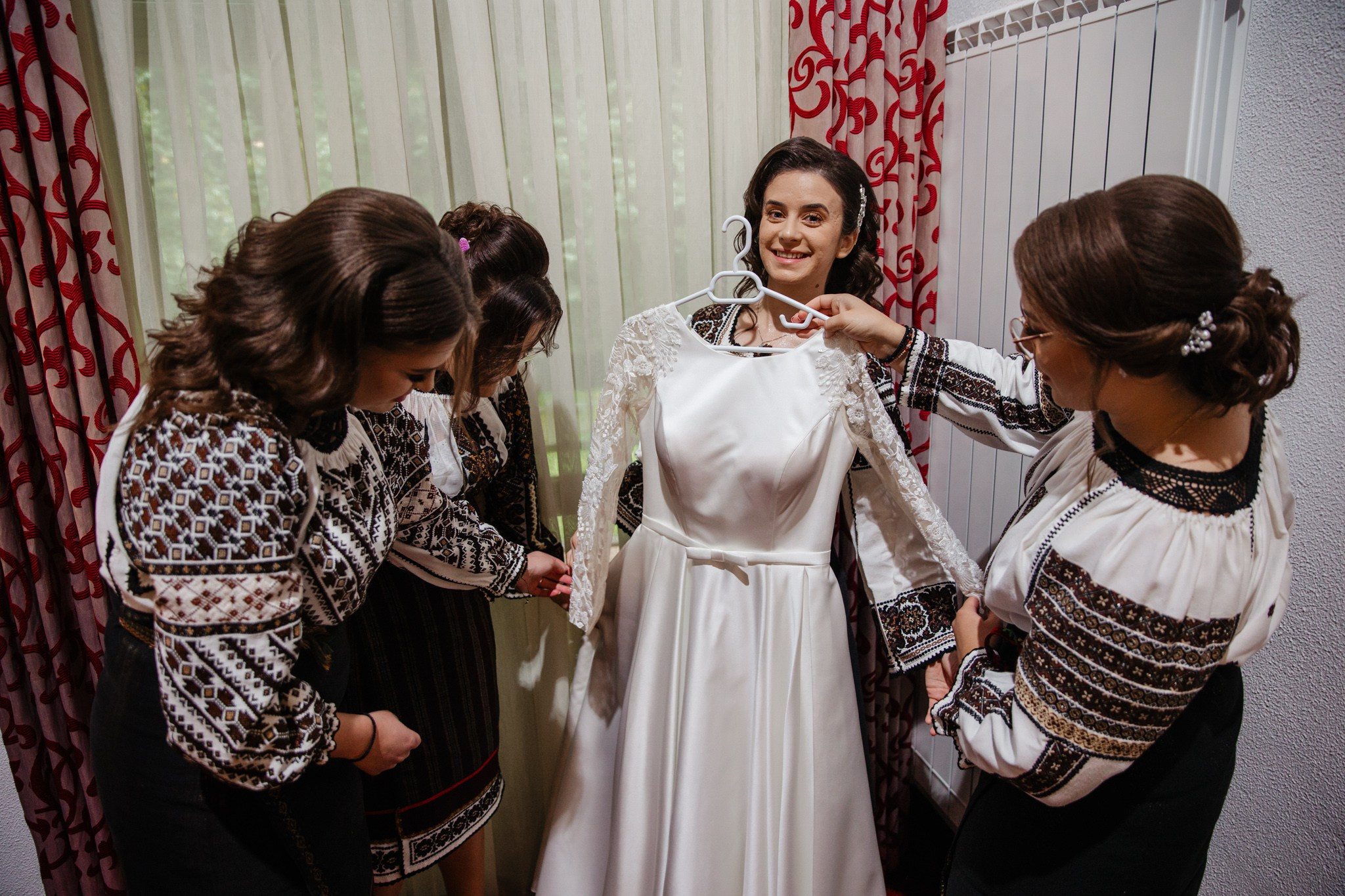 Nunta de Poveste la Sucevița: Cristi și Andreea. Servicii foto-video profesionale, pentru momente de neuitat