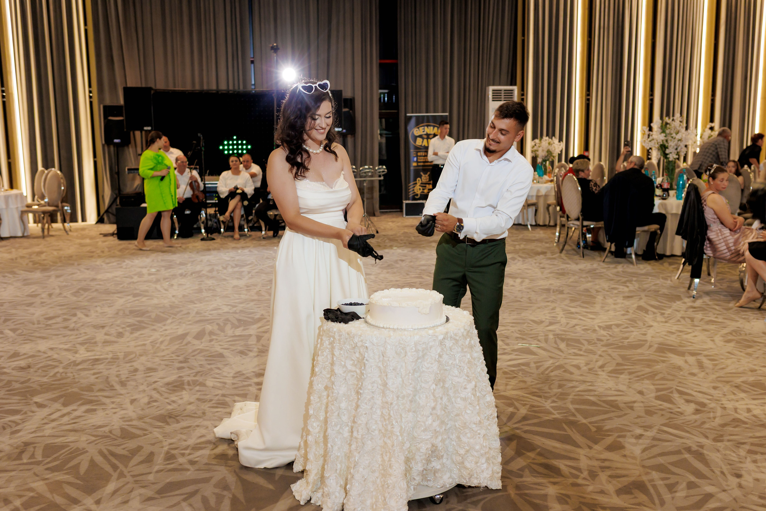 Nunta Nicoleta & Răzvan | Fotografie & Videografie Profesională. Servicii foto-video profesionale, pentru momente de neuitat