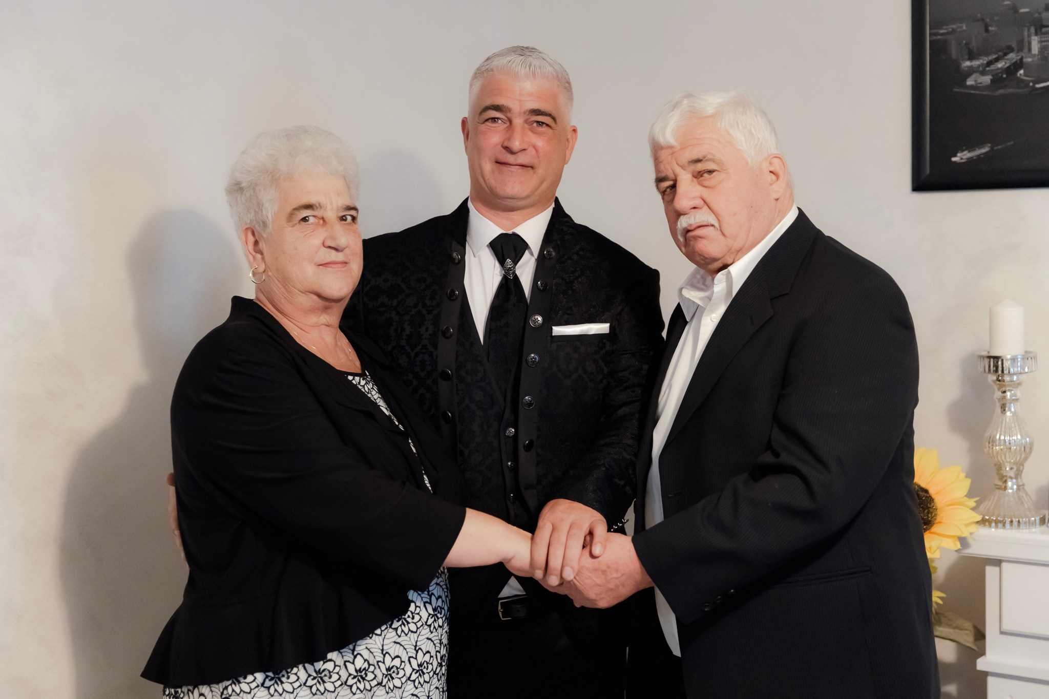 Mihai & Oana. Servicii foto-video profesionale, pentru momente de neuitat