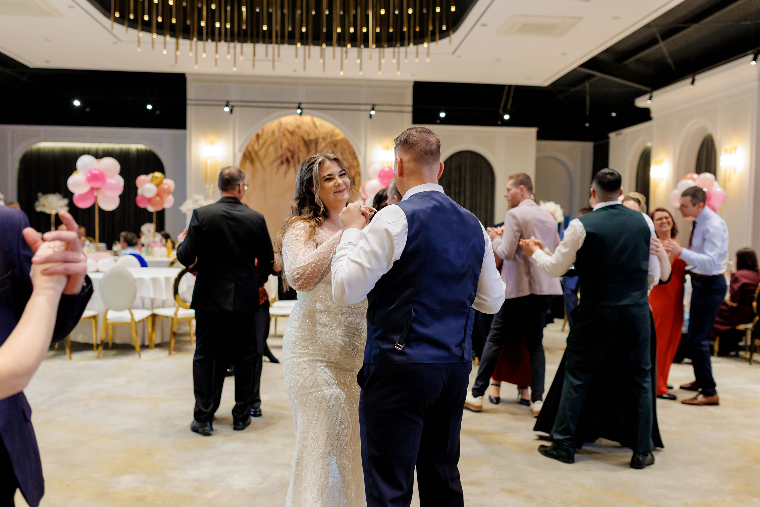 Povestea voastră, regizată de noi |Cristi Turculet Videograf Nuntă Suceava | wedding highlight. Servicii foto-video profesionale, pentru momente de neuitat