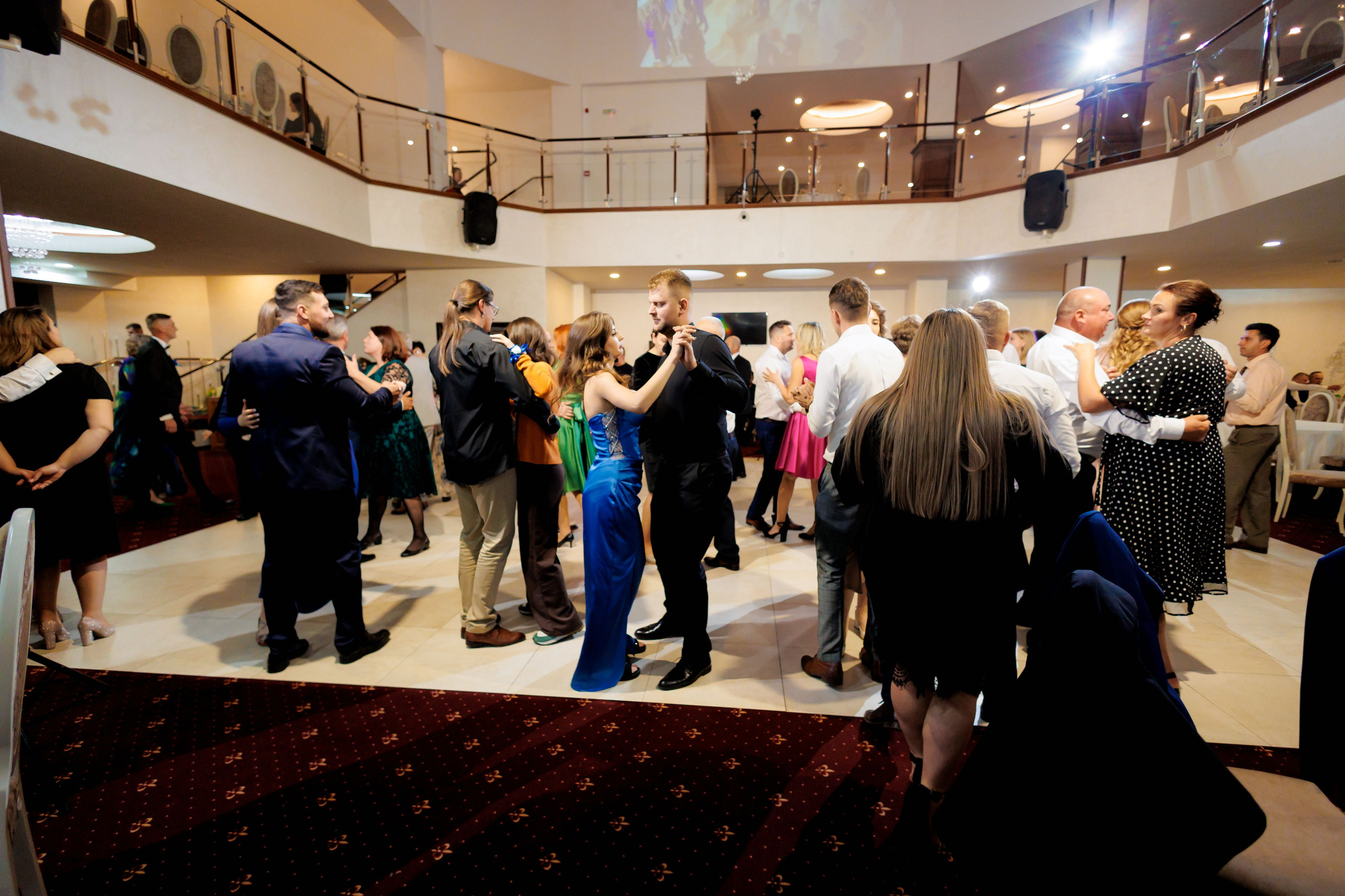 Loredana & Emilian – Ziua Nunții | Videografie - fotografie Botez Suceava, Iași, Botoșani. Servicii foto-video profesionale, pentru momente de neuitat
