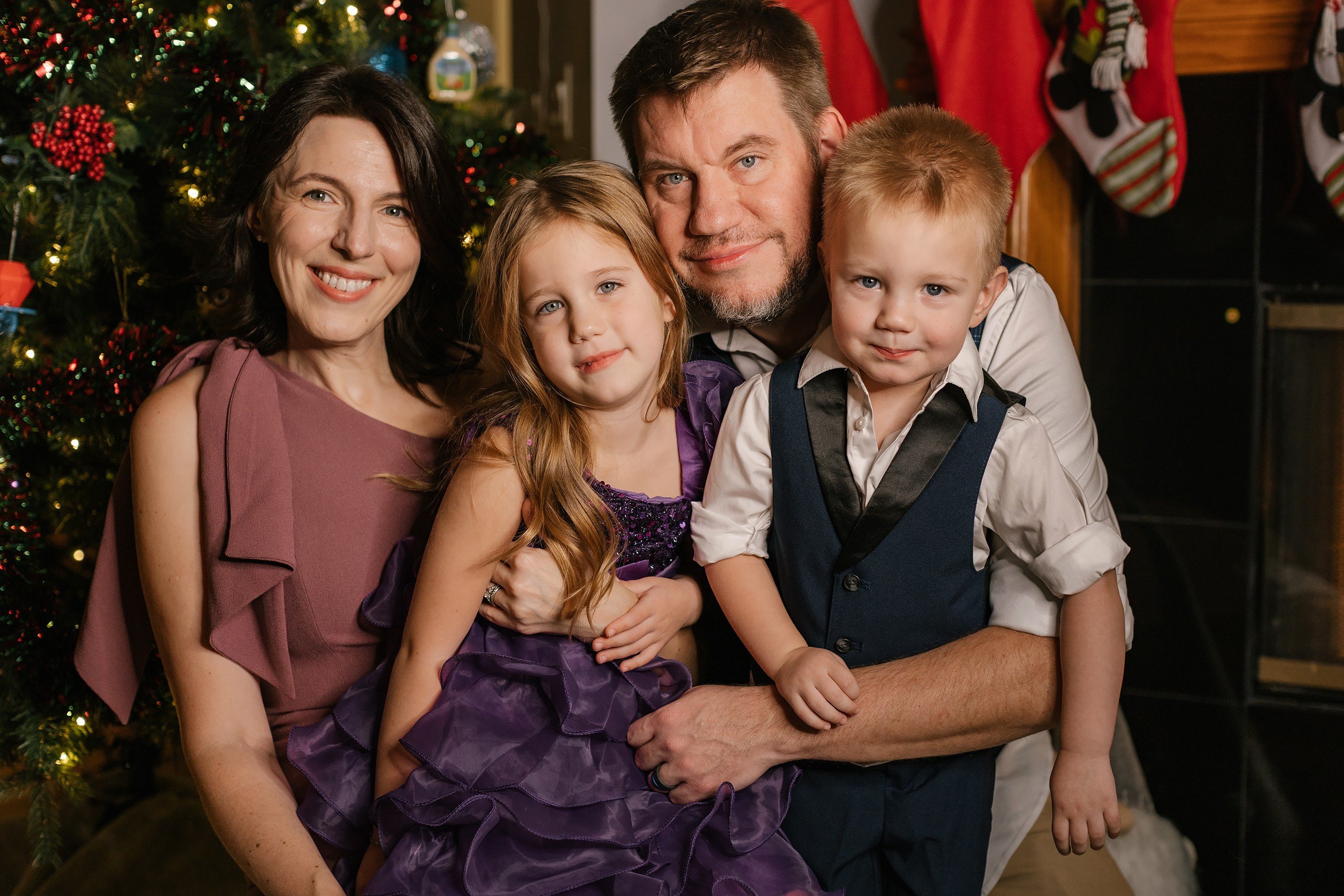 12.07.2025 Christmas Photoshoot. Wedding family event photographer in Chicago Nick Yushevich