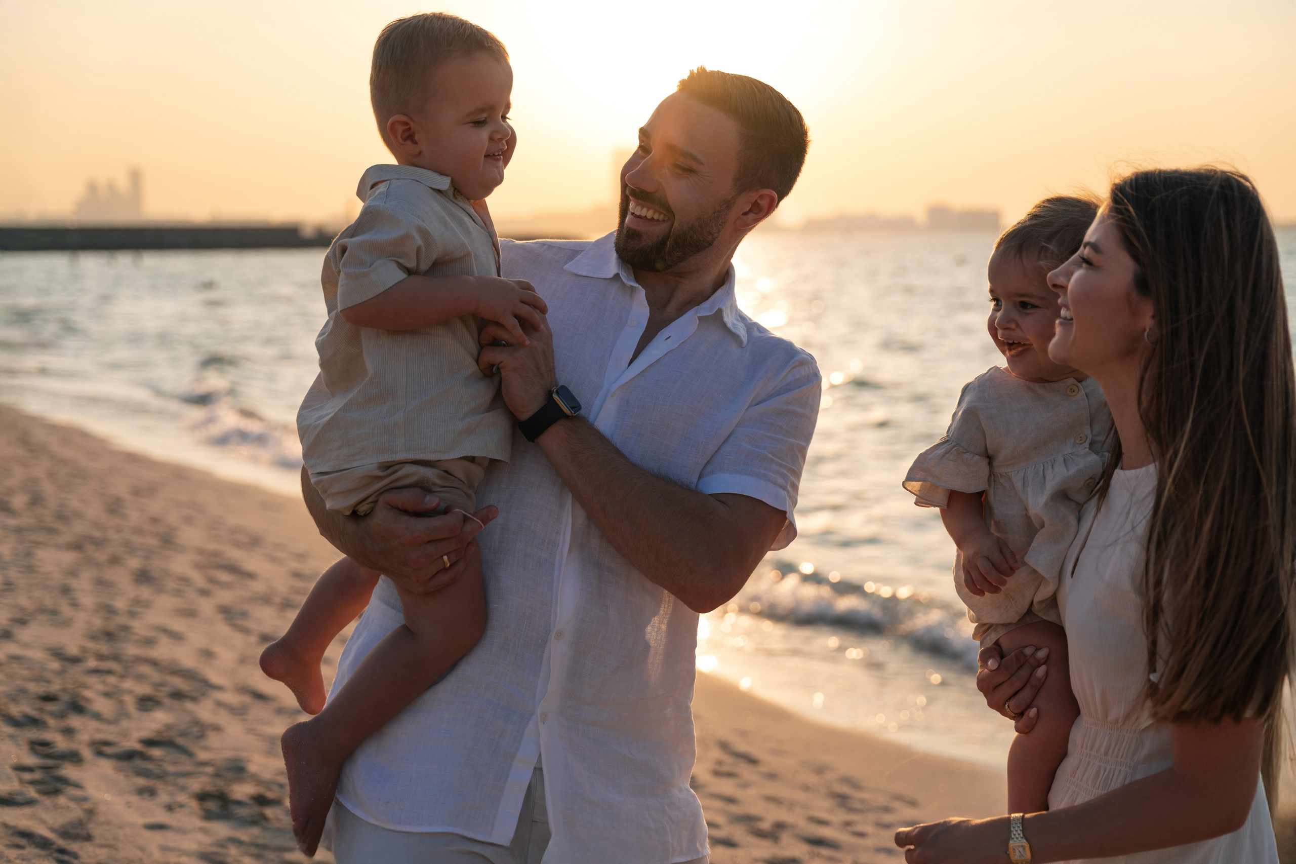 Beach day. Angela Iakovleva — Family Photographer in Dubai