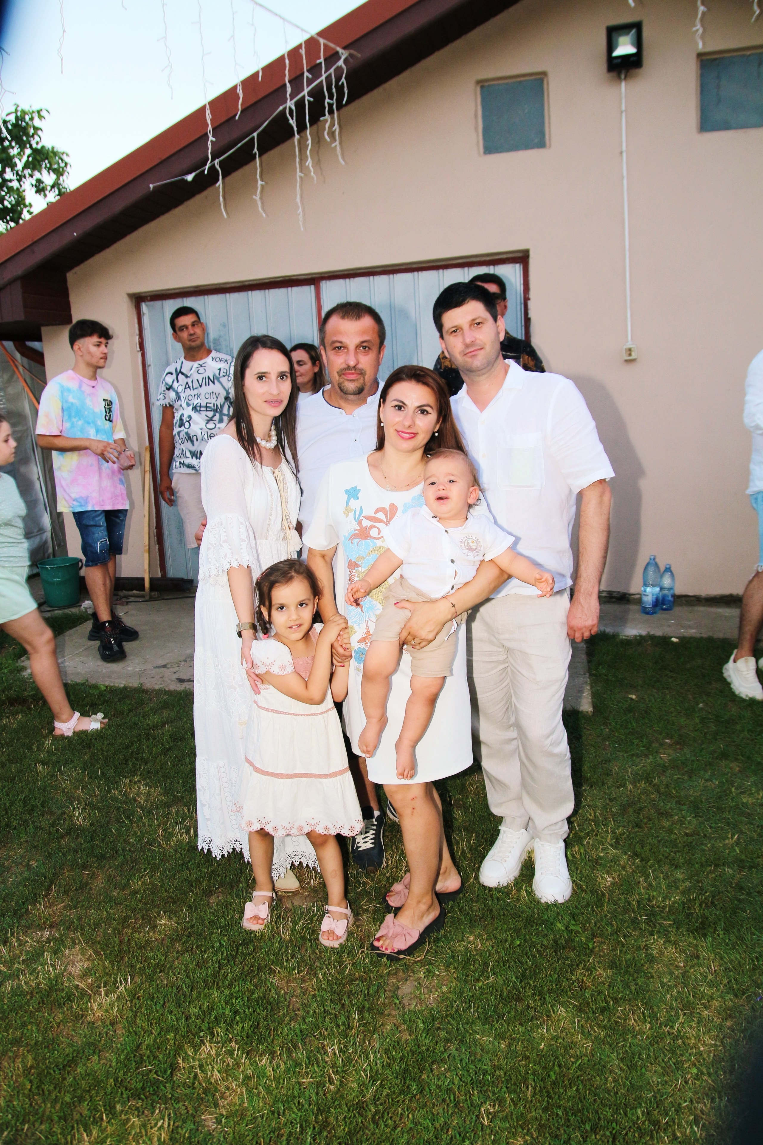 BYZO MEDIA. PETRU BYZO - family and children photographer in ROMANIA