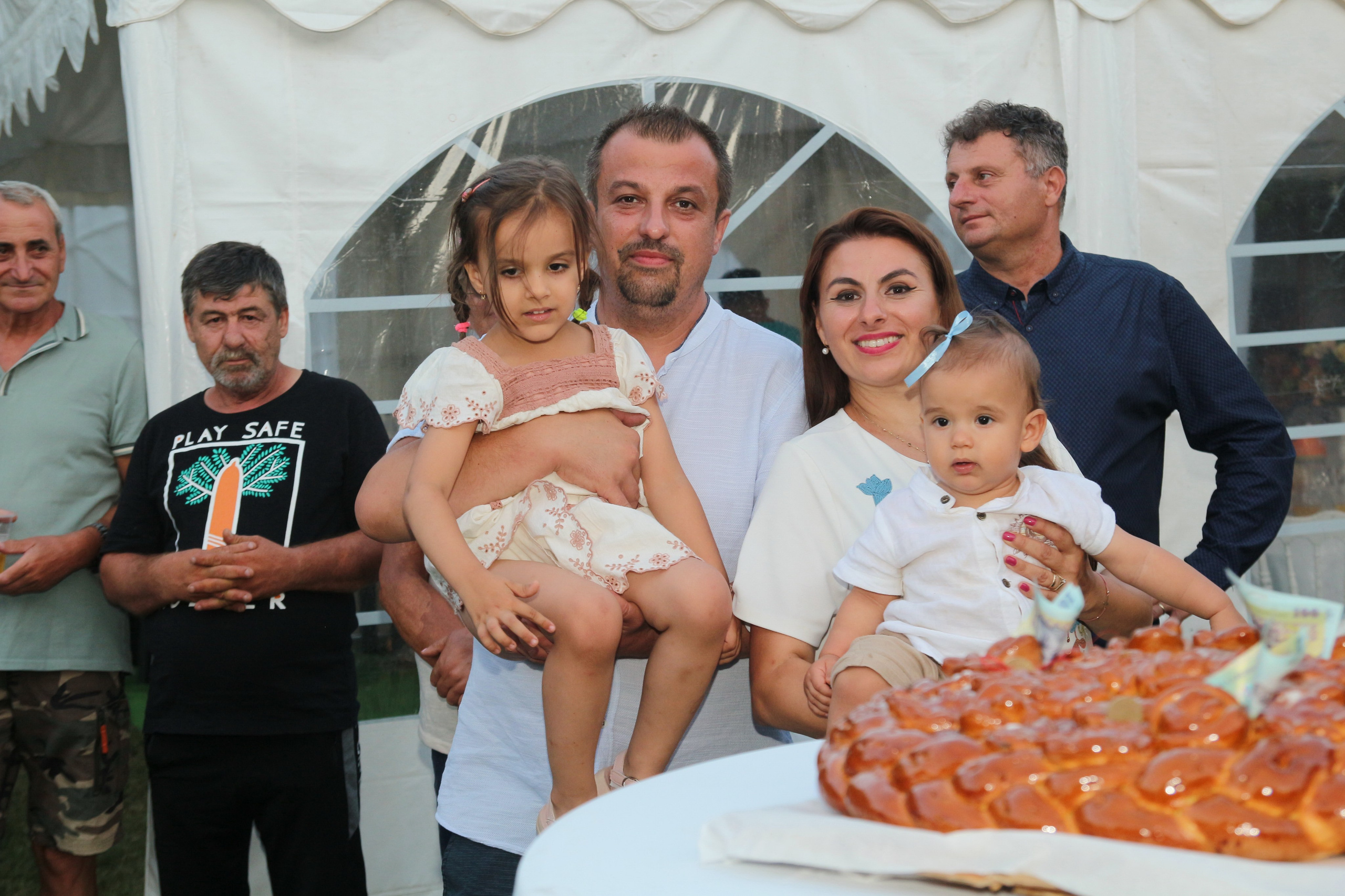 BYZO MEDIA. PETRU BYZO - family and children photographer in ROMANIA