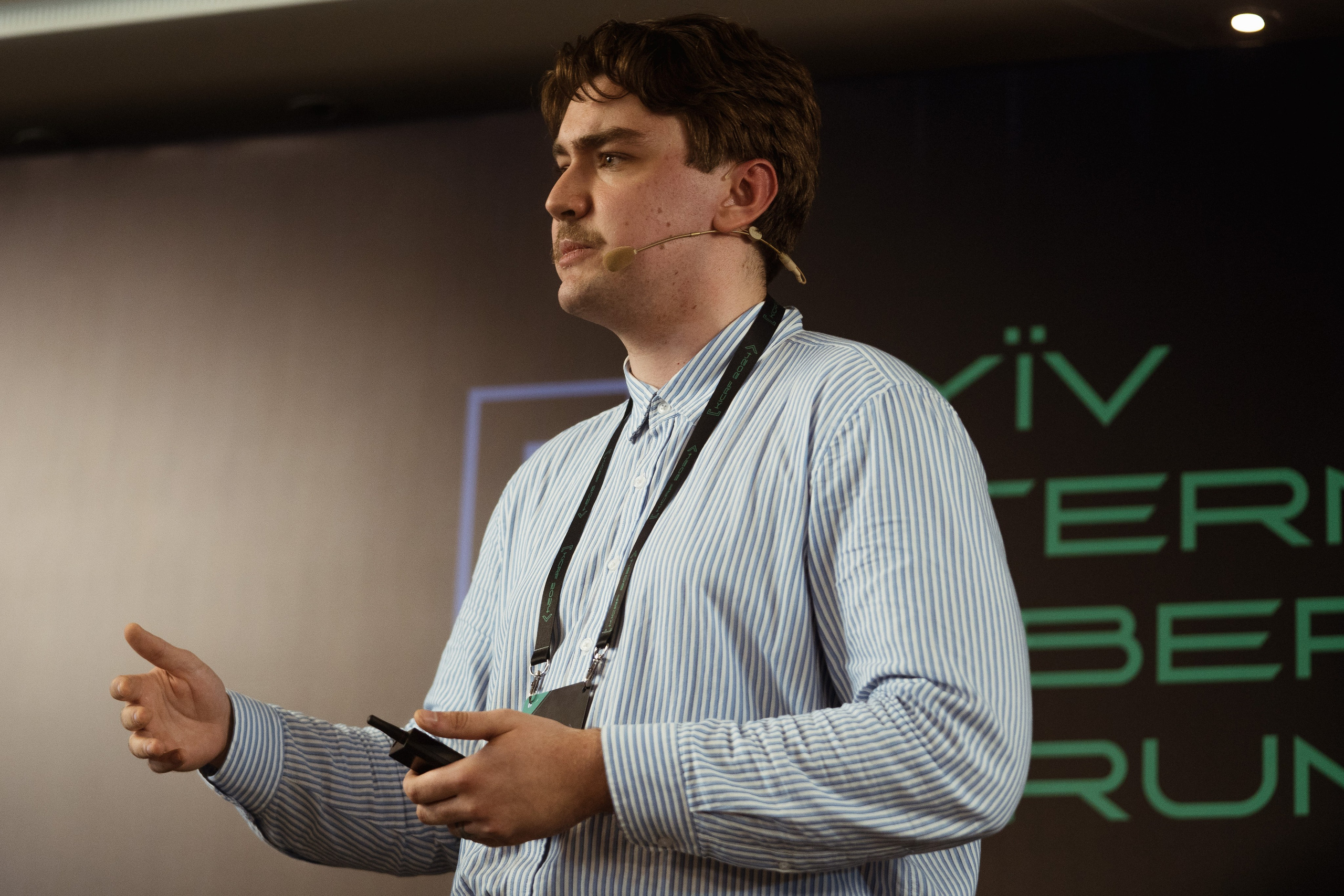 Cyber Resilience Forum. Kostiantyn Holinchenko. Reportage and portrait photographer
