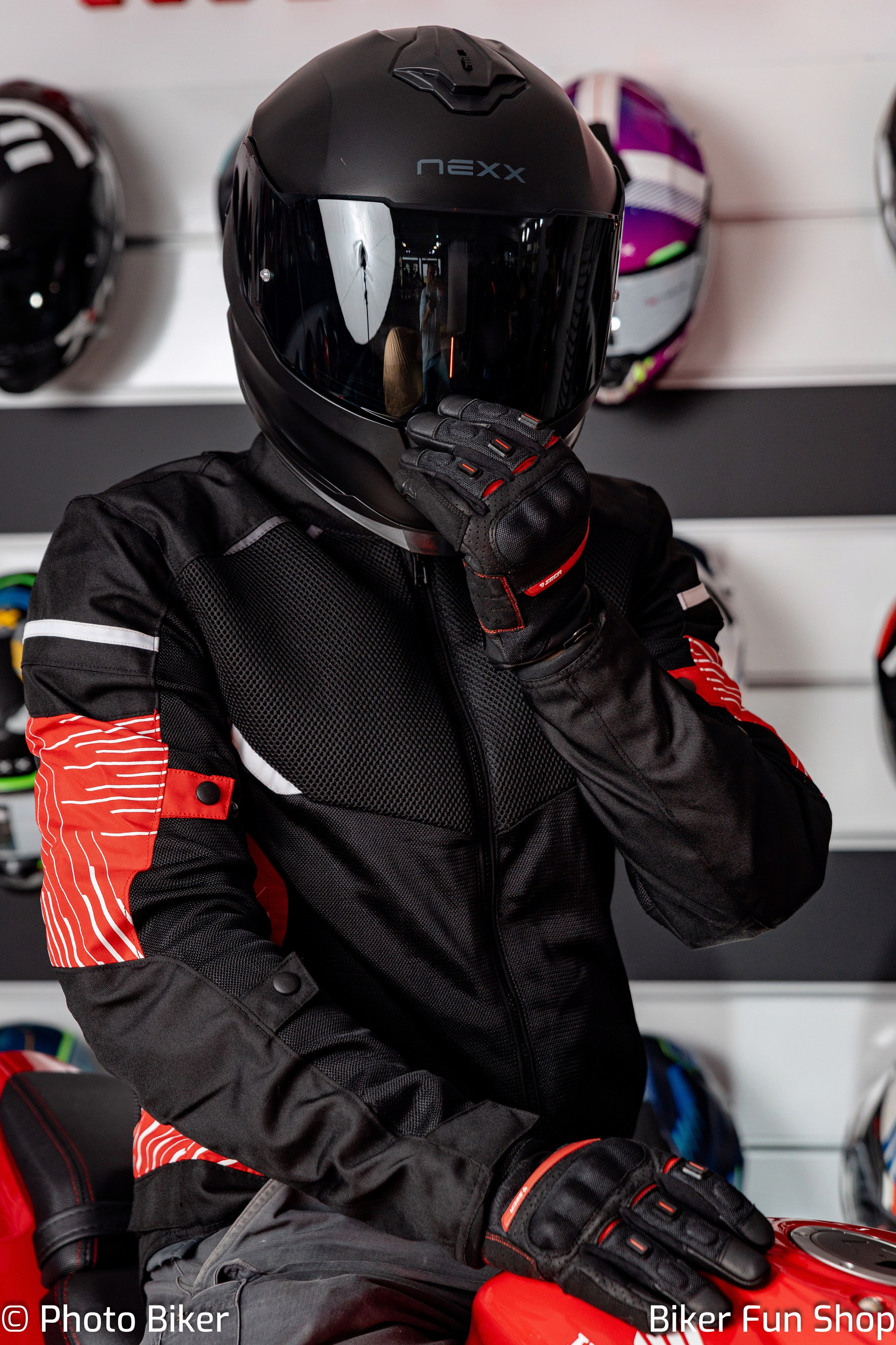 Sesiune foto Biker Fun Shop -Bucuresti Sud. Lucian Dedeu — Fotograf