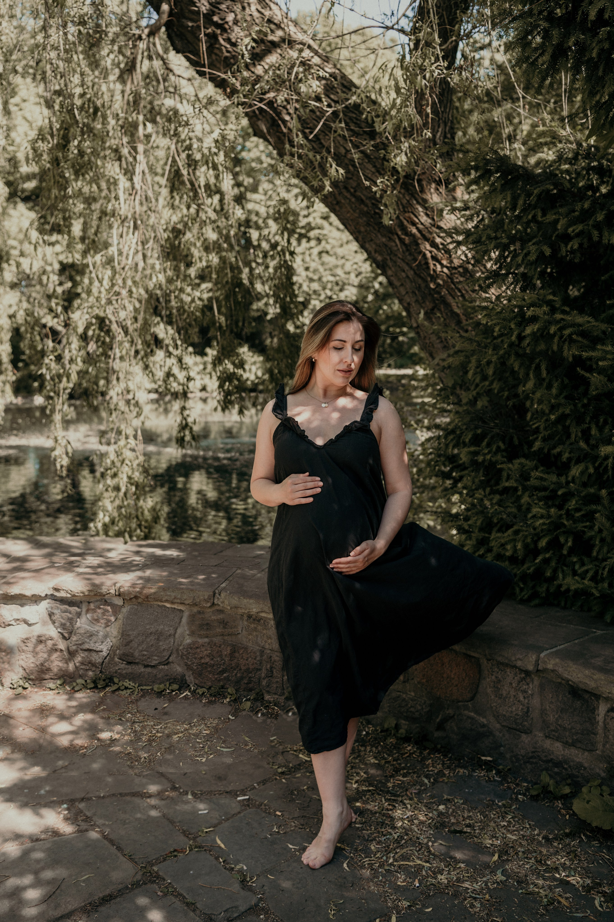 Hayley. Maternity Newborn and Family photographer Hamburg Claire Hambley