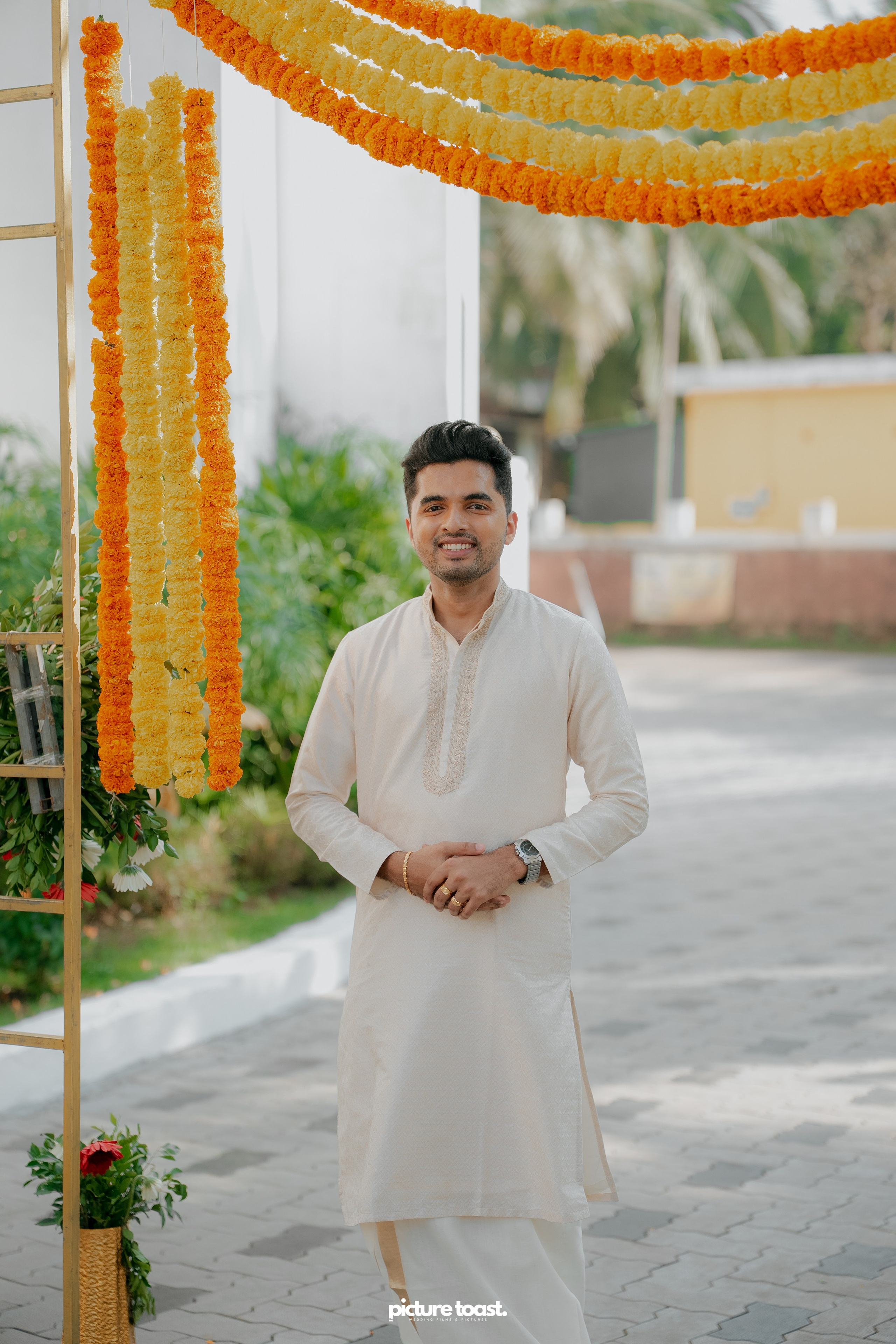 Traditional Kerala Hindu Wedding. Fine art Wedding Photographers in India & Canada