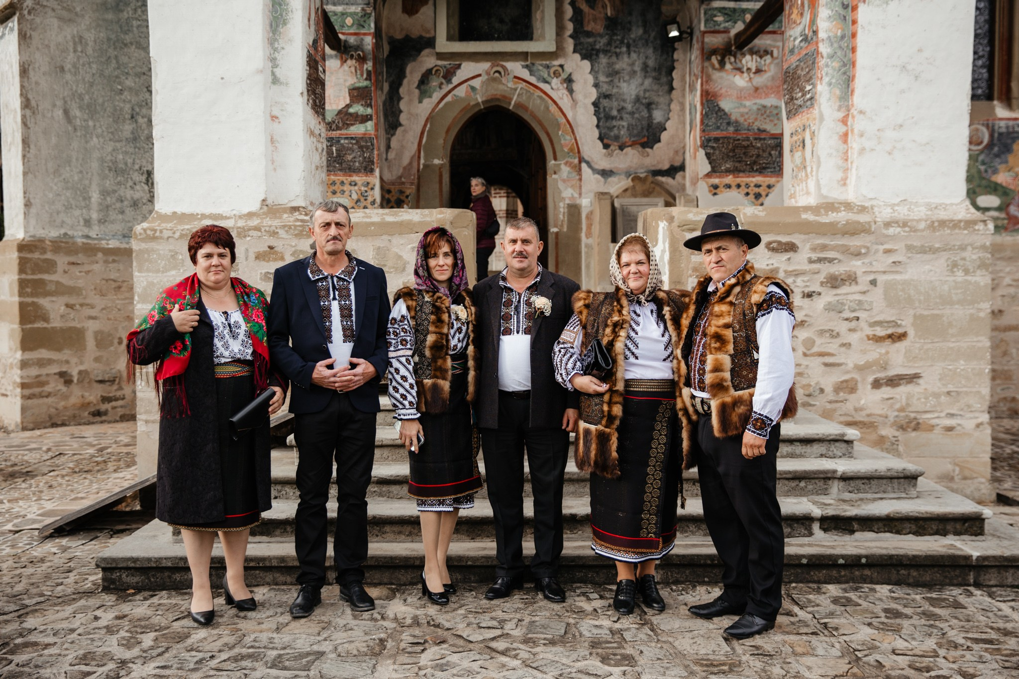 Nunta de Poveste la Sucevița: Cristi și Andreea. Servicii foto-video profesionale, pentru momente de neuitat