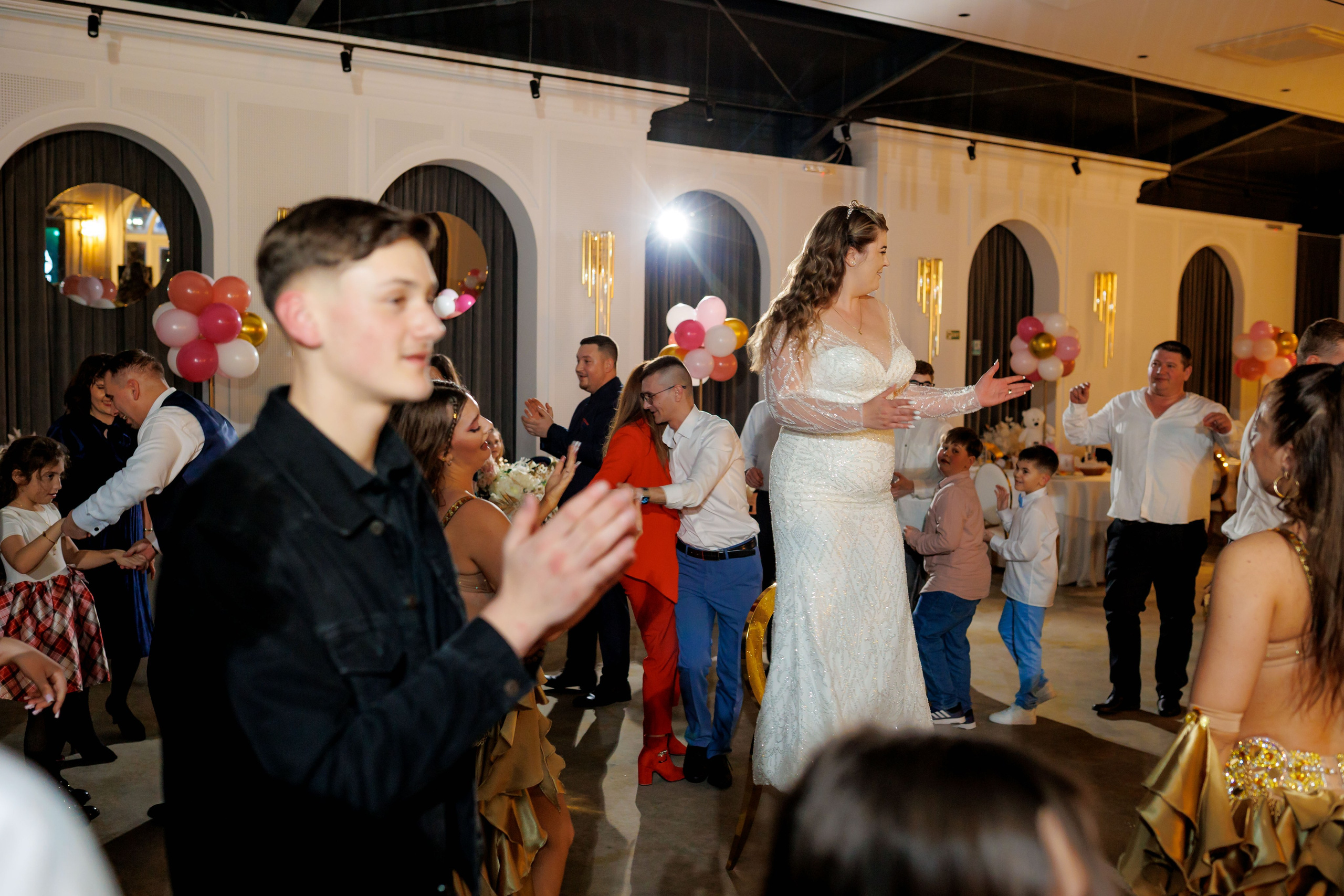 Povestea voastră, regizată de noi |Cristi Turculet Videograf Nuntă Suceava | wedding highlight. Servicii foto-video profesionale, pentru momente de neuitat