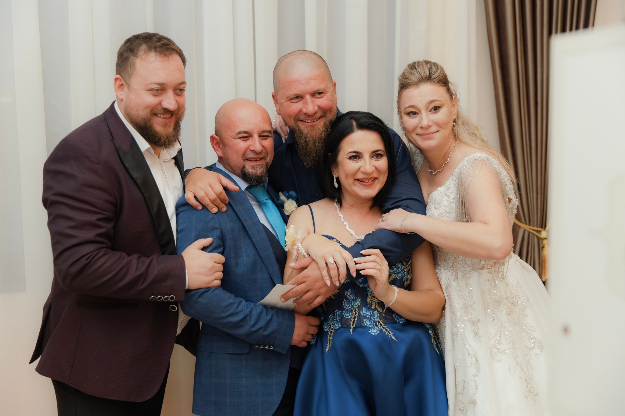 Mihai & Oana. Servicii foto-video profesionale, pentru momente de neuitat