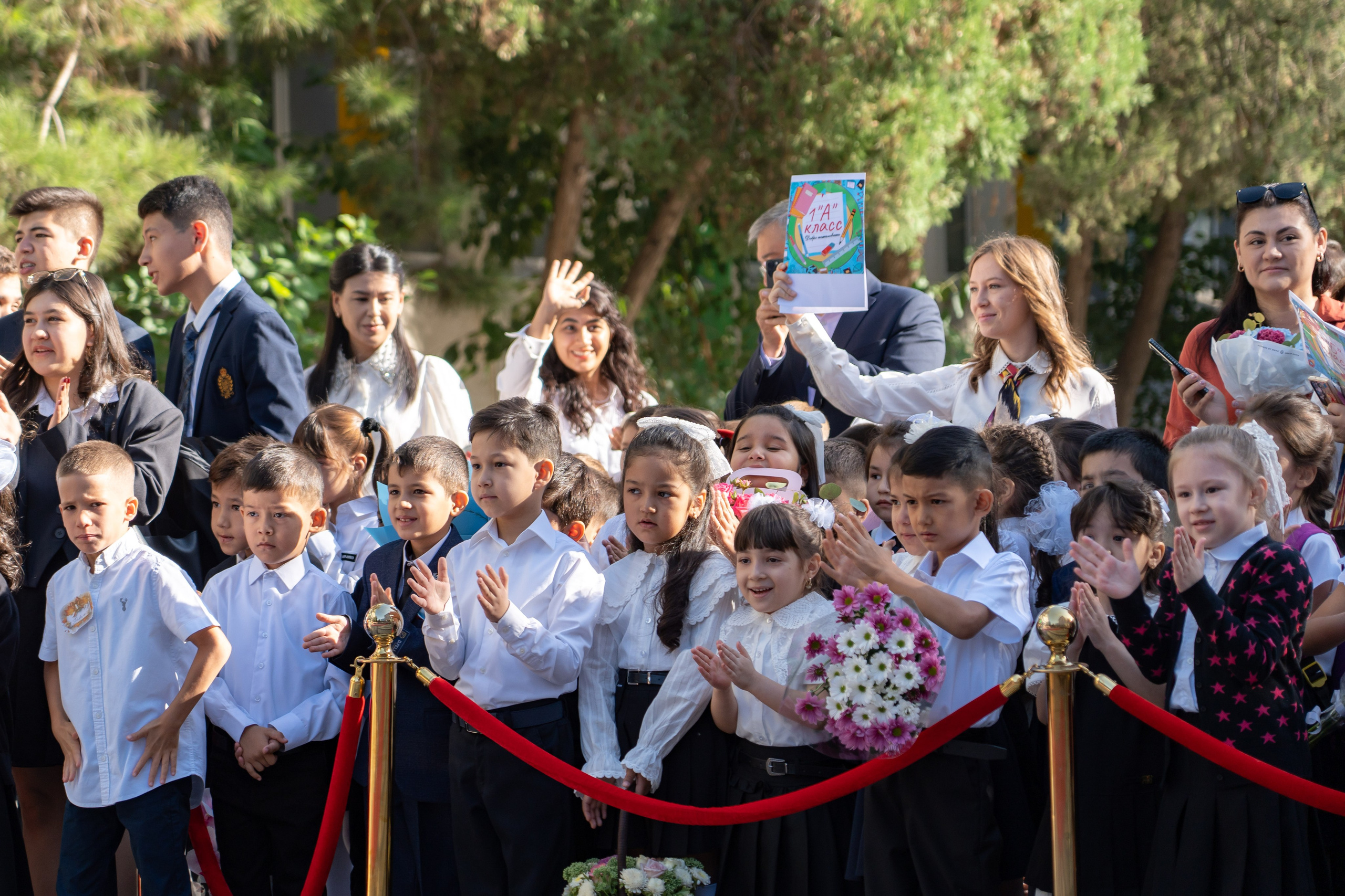 В школах Узбекистана прозвенел Первый звонок. Георгий Намазов | Фотограф в Ташкенте