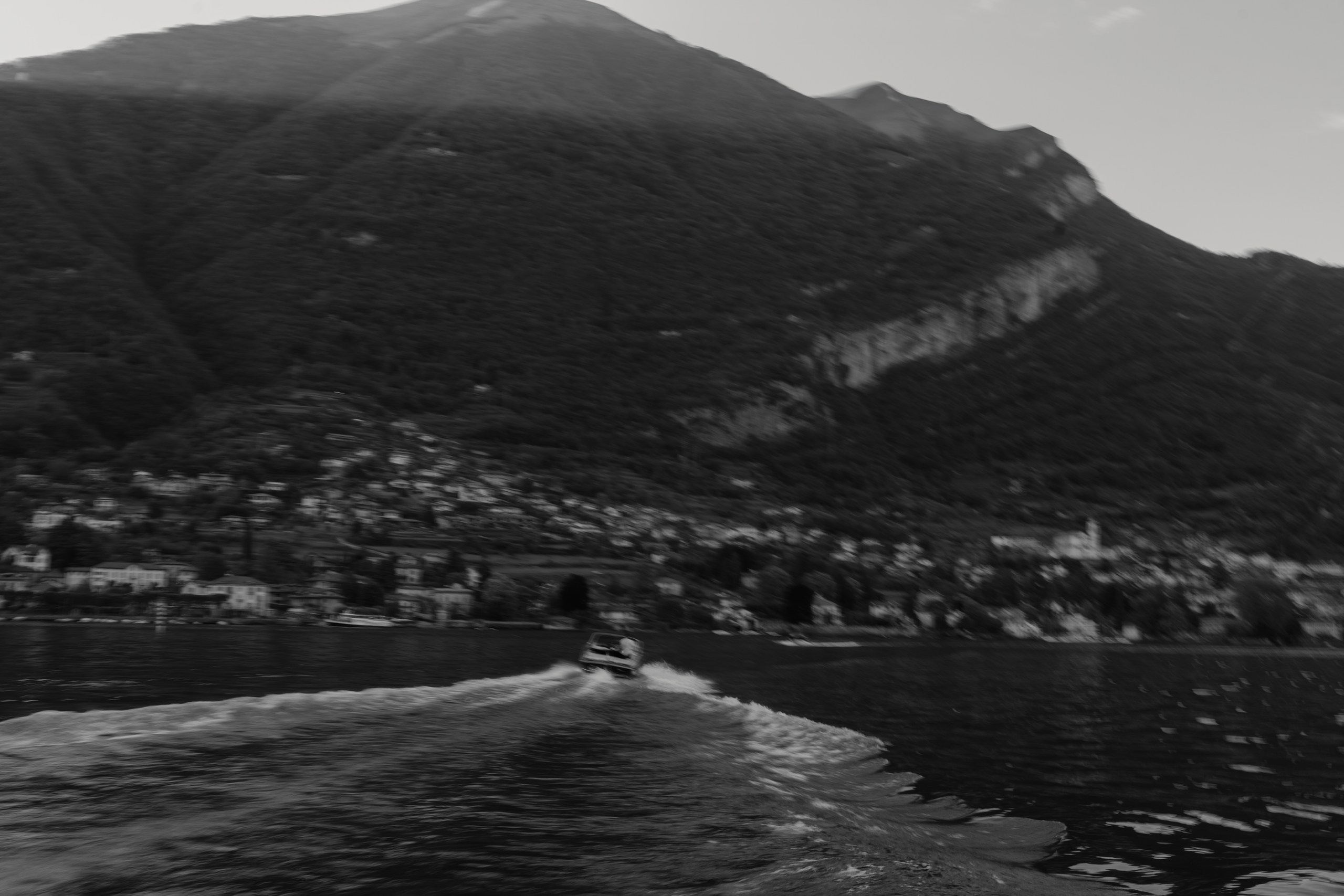 Lake Como Elopement Wedding|Italy. London Wedding Photographer|Natasha Ferreira