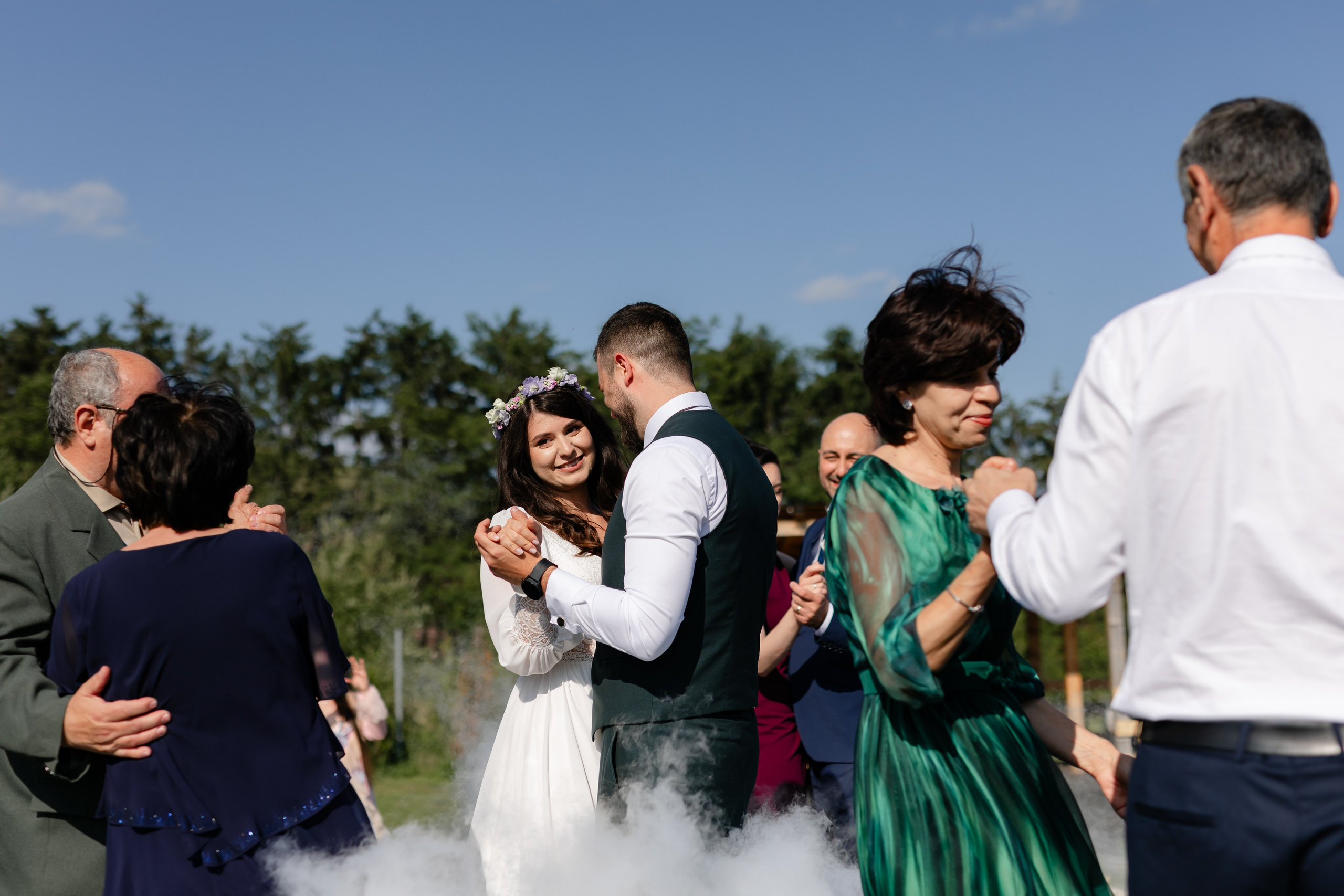 Flori & Cosmin. Main