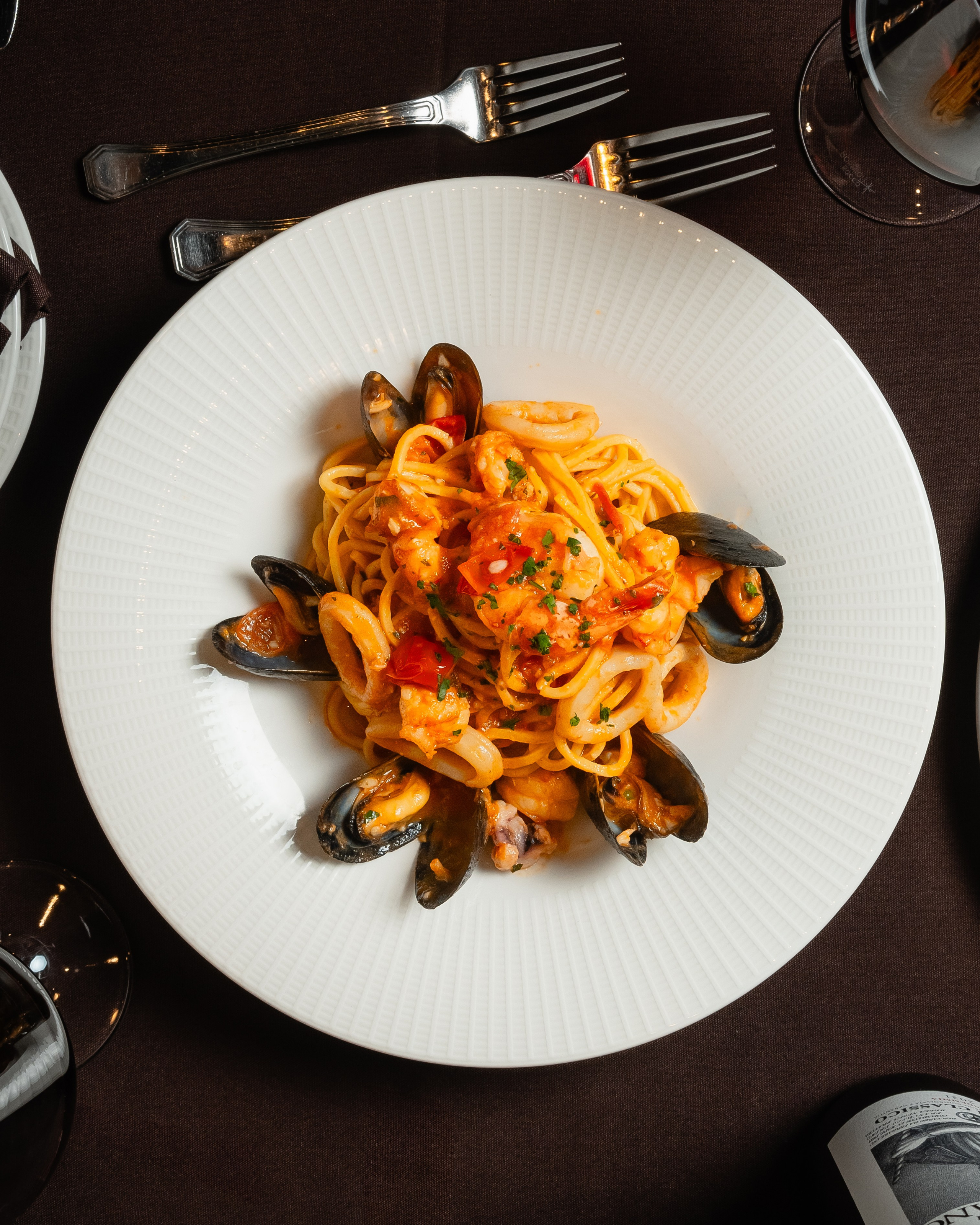 Luna. Welcome to my video and photo world!