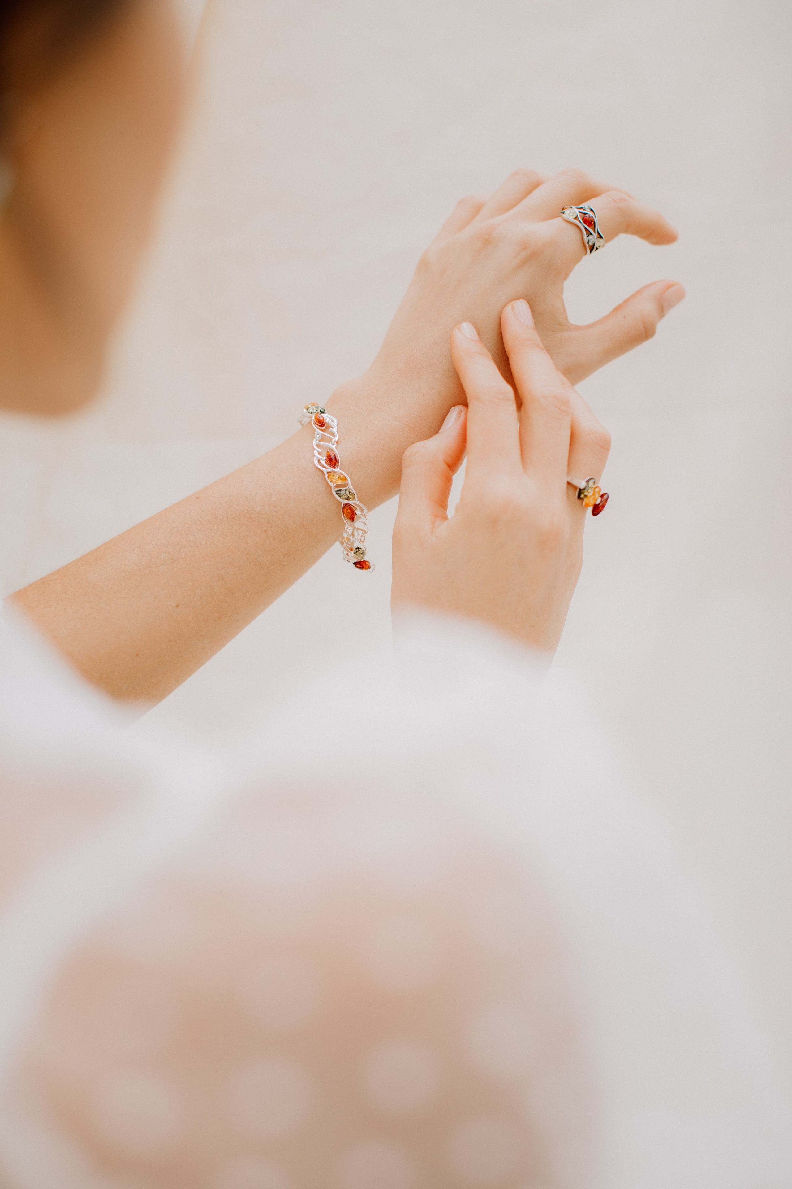 Joyas. Maria Kulakova — Fotógrafa en Santiago | Fotografía de producto, marcas y familias