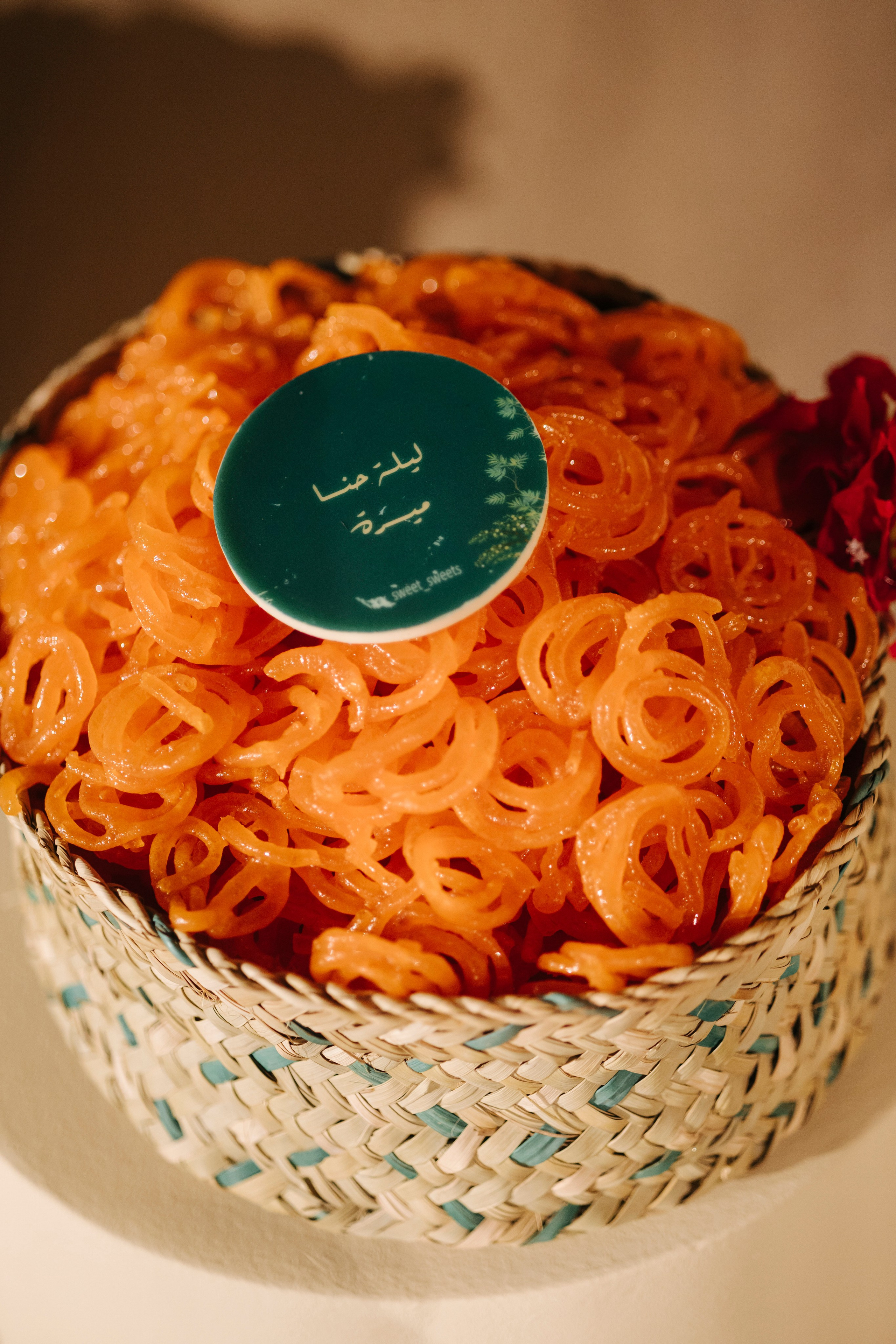 Meera Henna. Wedding, Maternity & Family Photographer in Dubai, UAE & Worldwide