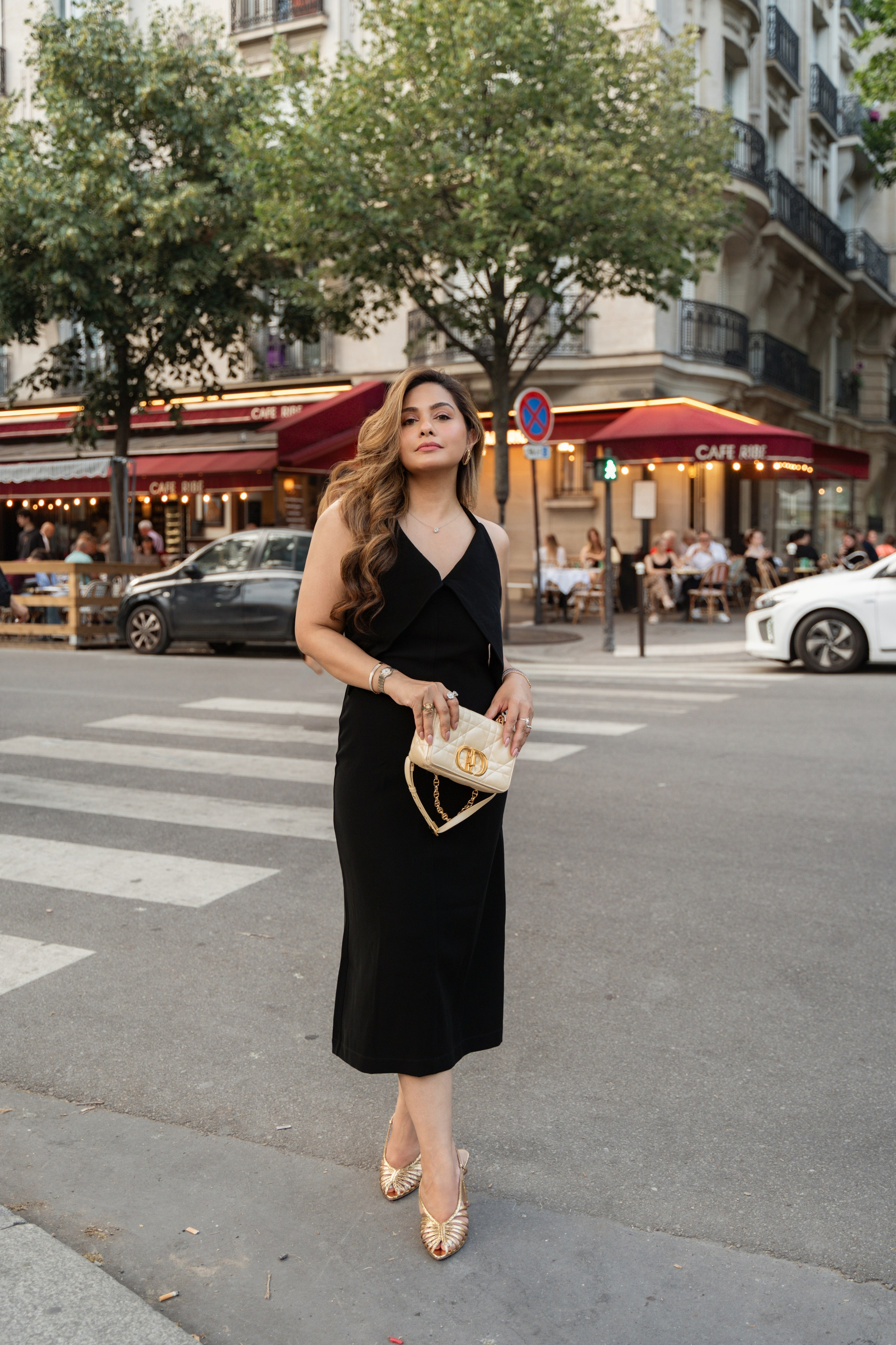 Megha (1 hour). Photographer in Paris|Solo and groups, portraits & content, couples photo-shoot in Paris at the best locations
