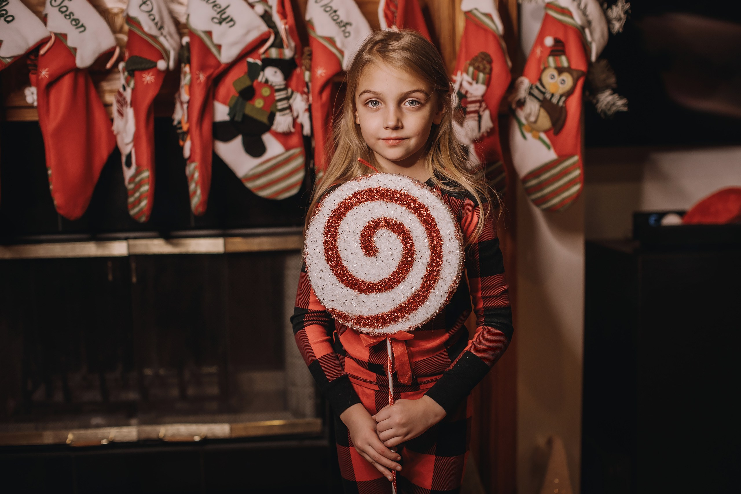 25.11.2023 Christmas Photoshoot 2. Wedding family event photographer in Chicago Nick Yushevich