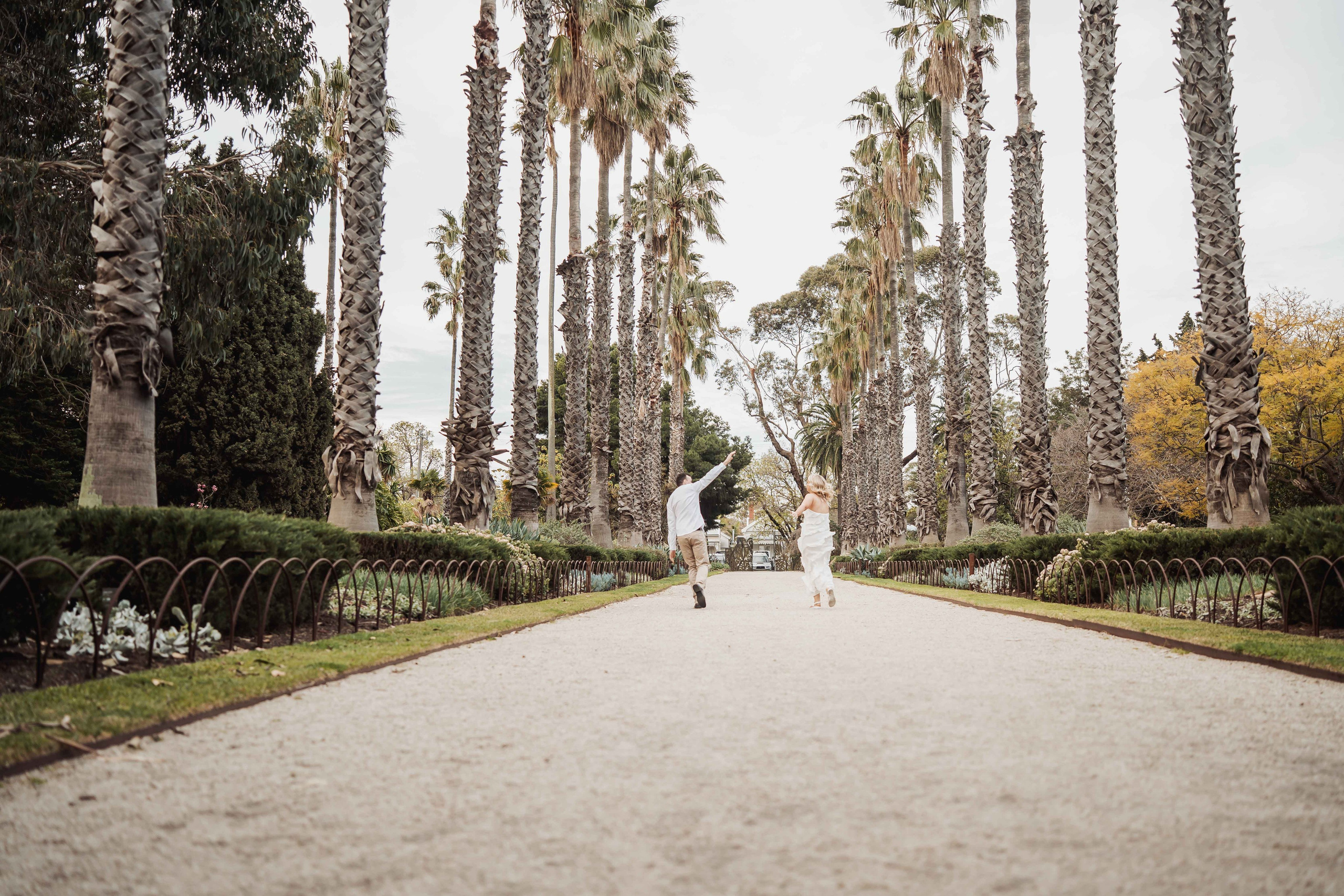 Melbourne pre-wedding photographer, engagement session Melbourne, pre-wedding shoot Victoria.