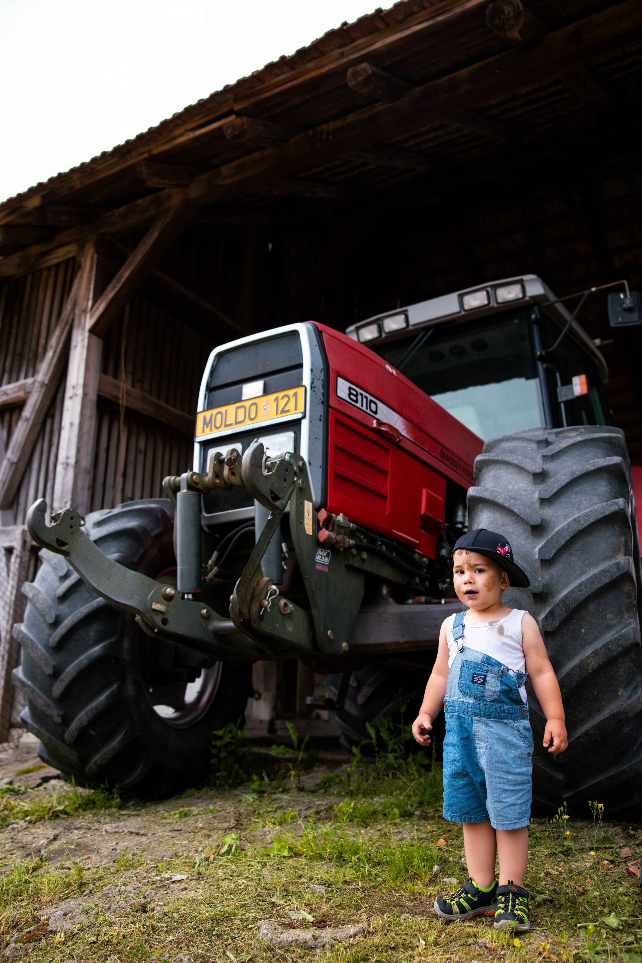 Ședințe foto aniversare. Portré 📸 Photographer | Newborn photos • Maternity photos • Engagements • Weddings • Events • Portraits • Families • Birthdays • Parties