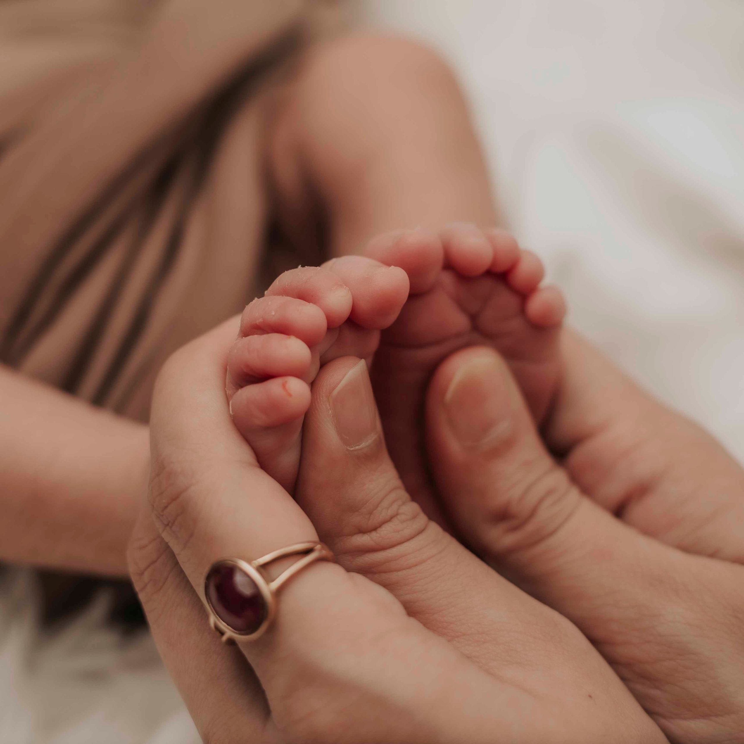 NEWBORN. Main