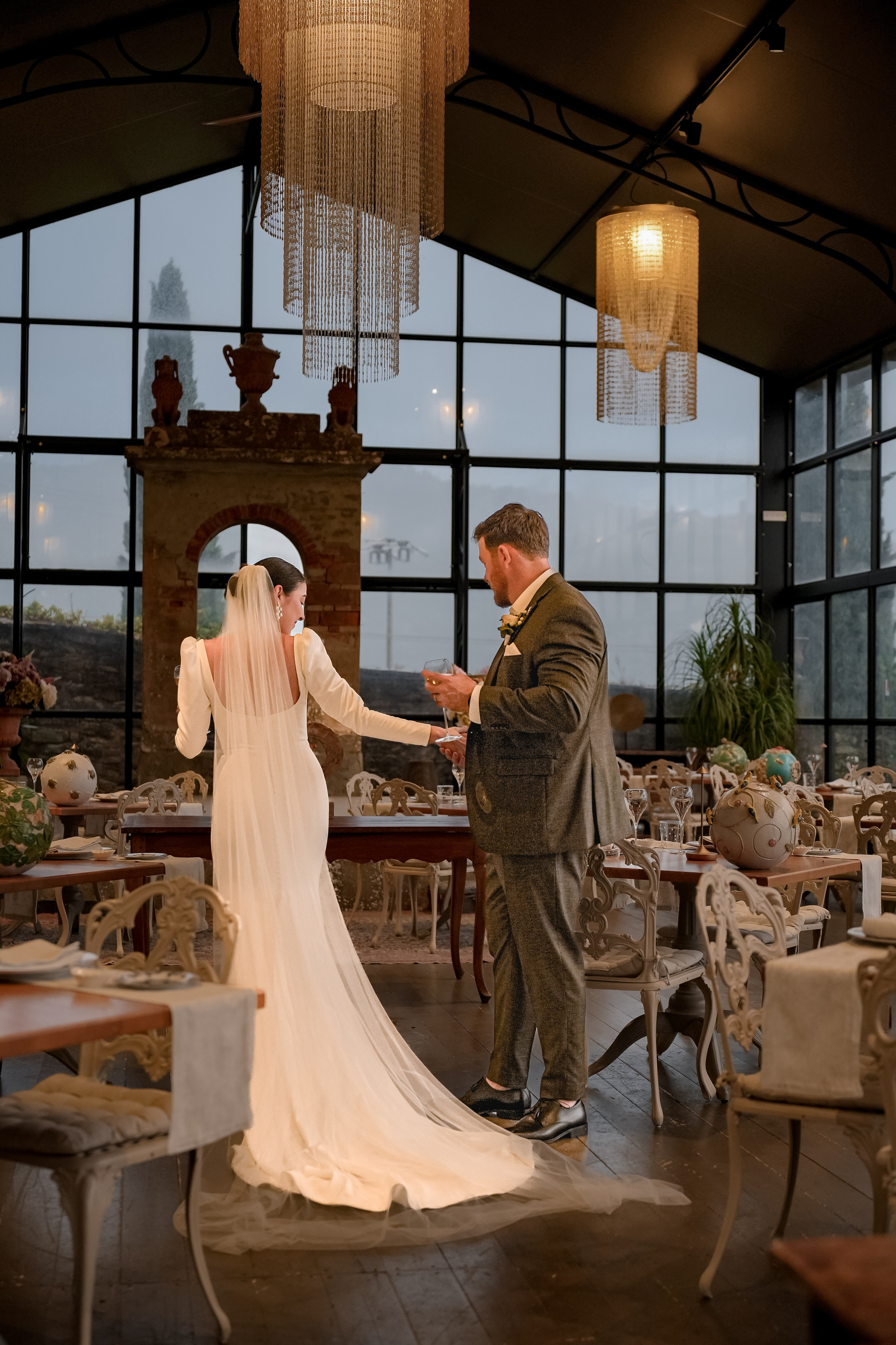 Elopment in Cortona. Villa Falconiere. Wedding Photographer in Italy