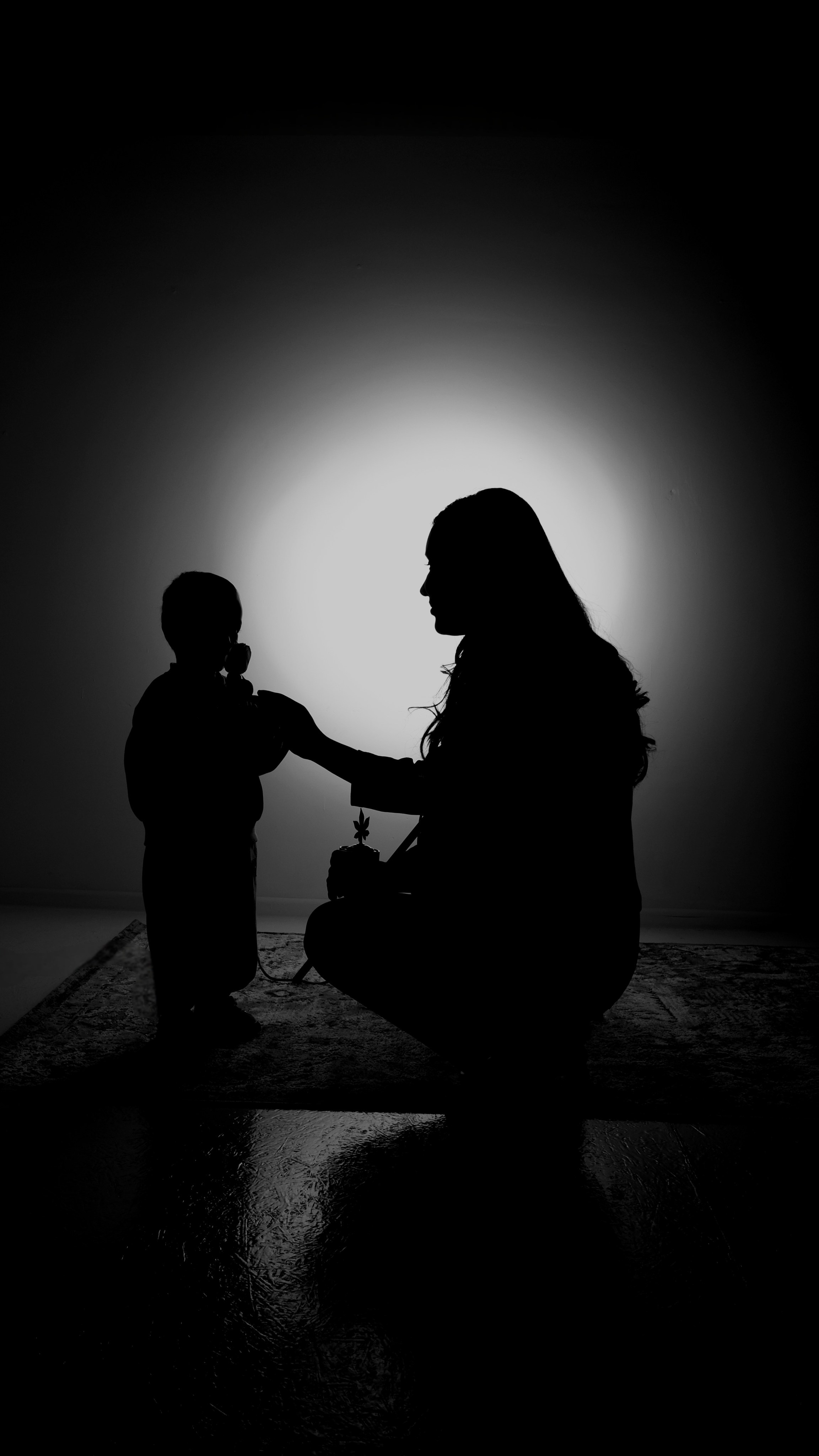 Зилола с сыном. Семейный и детский фотограф Бишкек Элина Суерова