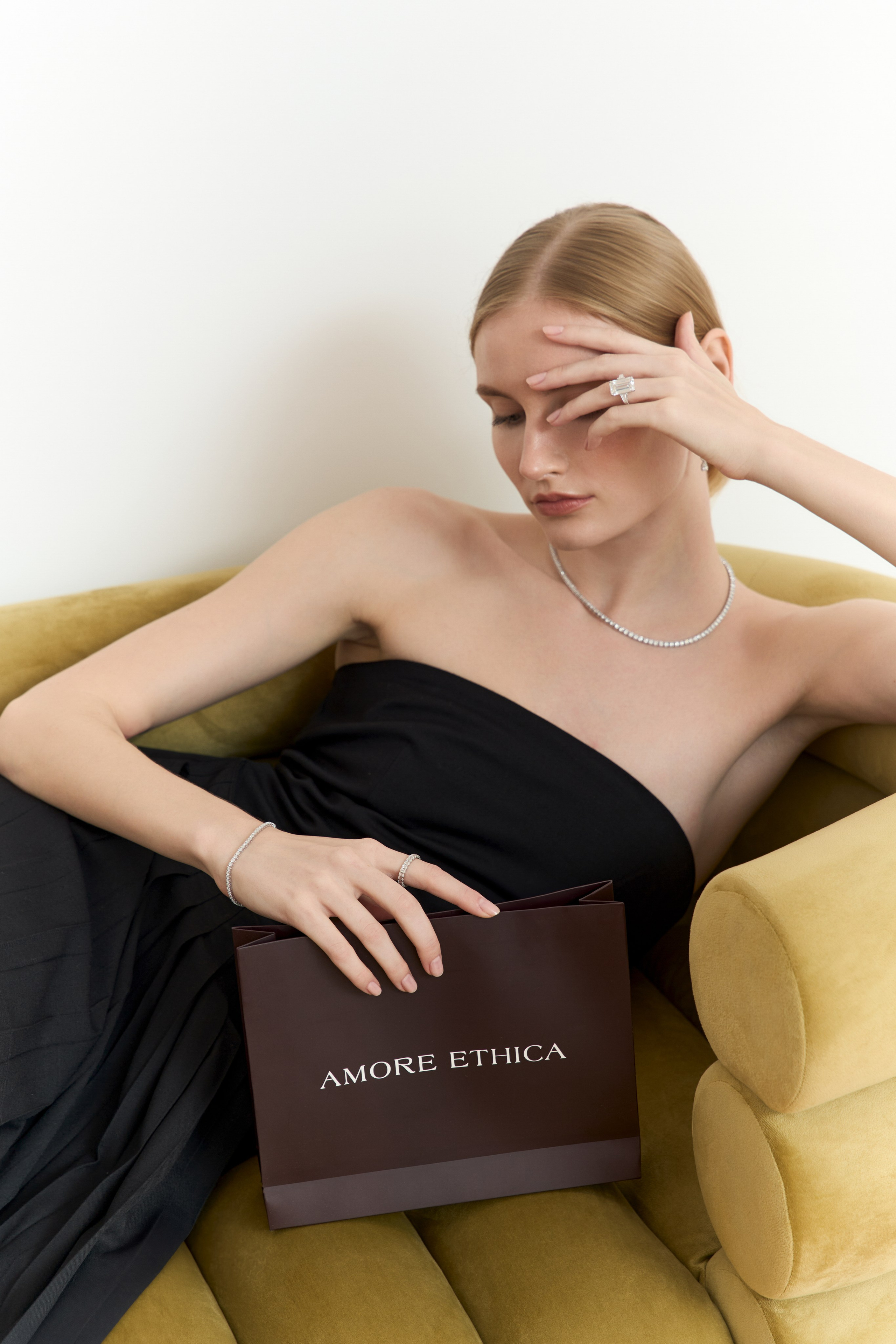 SOCIAL MEDIA CONTENT. Dubai photographer Anastasiia.dxb — portrait, fashion and brand photoshoots. Professional photographer for personal and commercial projects