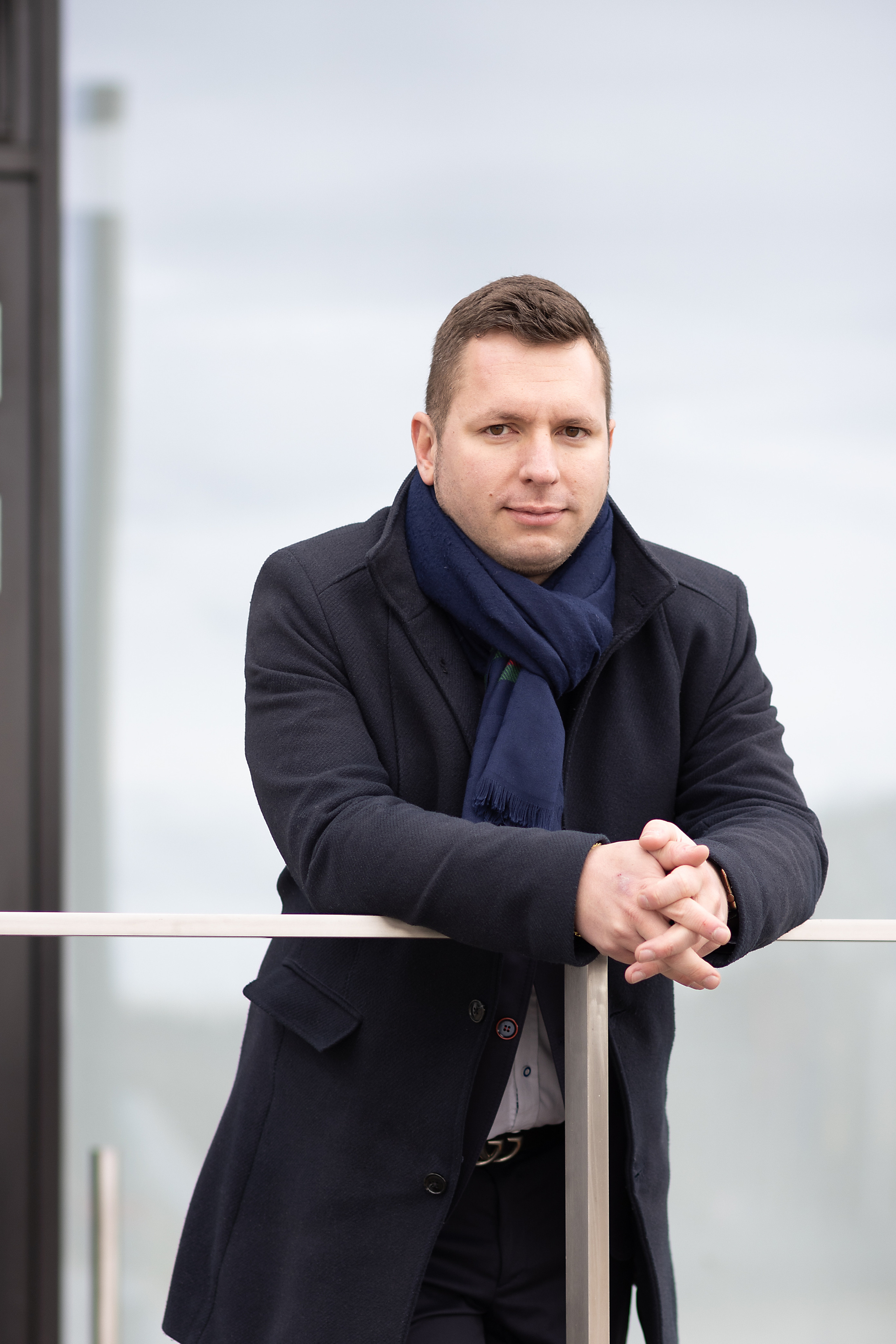 Michael Immobilienmakler. Fotografin Heidenheim / Newborn, Babybauch & Familie - Nadine Schmalz