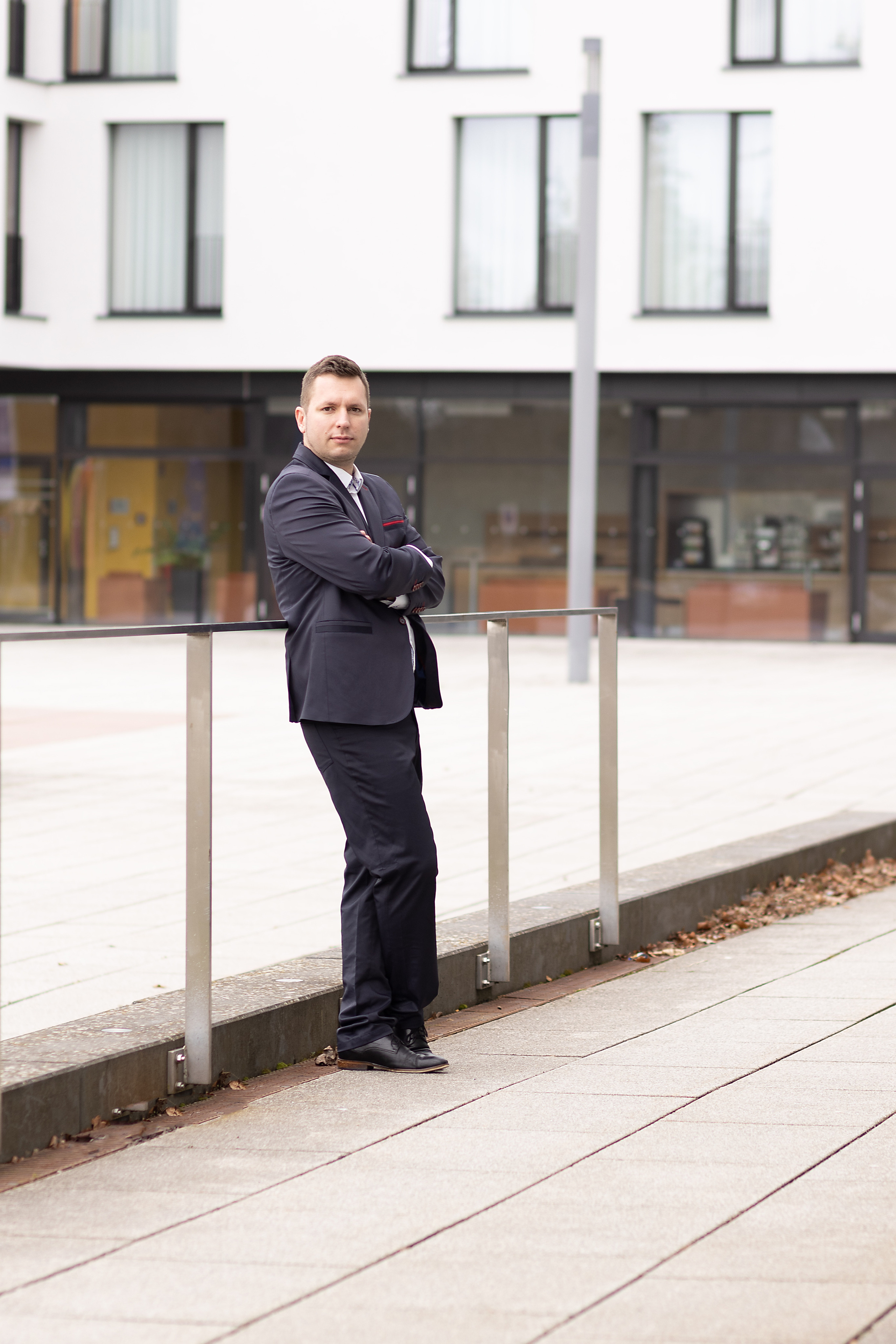 Michael Immobilienmakler. Fotografin Heidenheim / Newborn, Babybauch & Familie - Nadine Schmalz