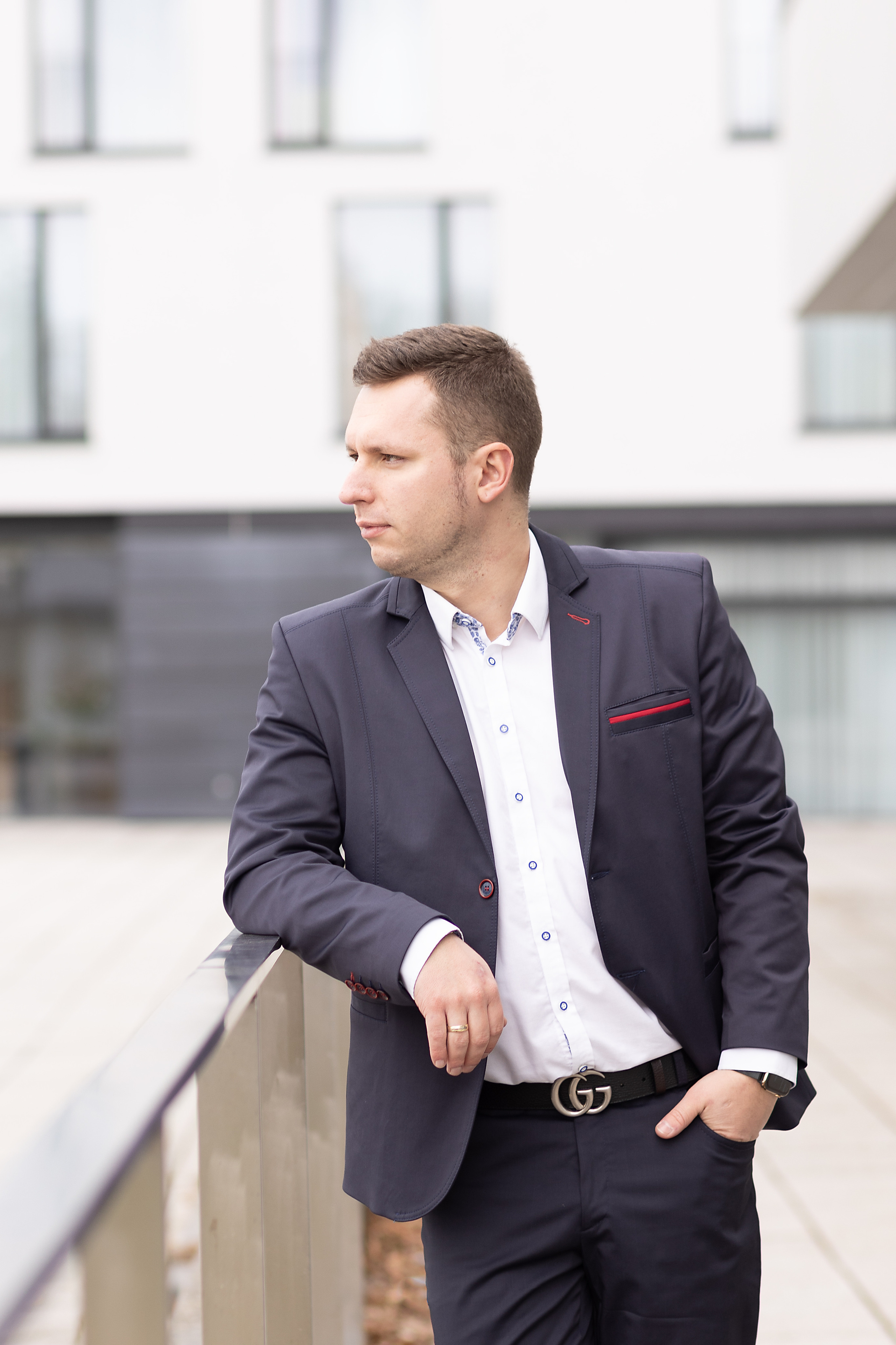 Michael Immobilienmakler. Fotografin Heidenheim / Newborn, Babybauch & Familie - Nadine Schmalz