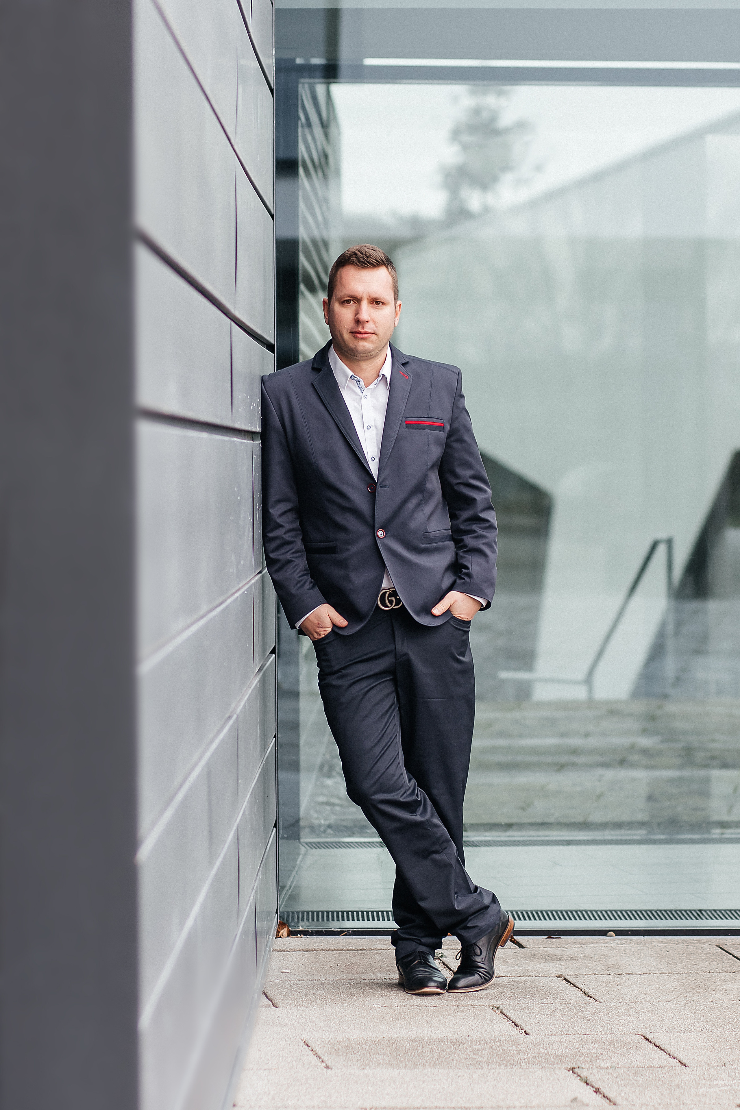 Michael Immobilienmakler. Fotografin Heidenheim / Newborn, Babybauch & Familie - Nadine Schmalz