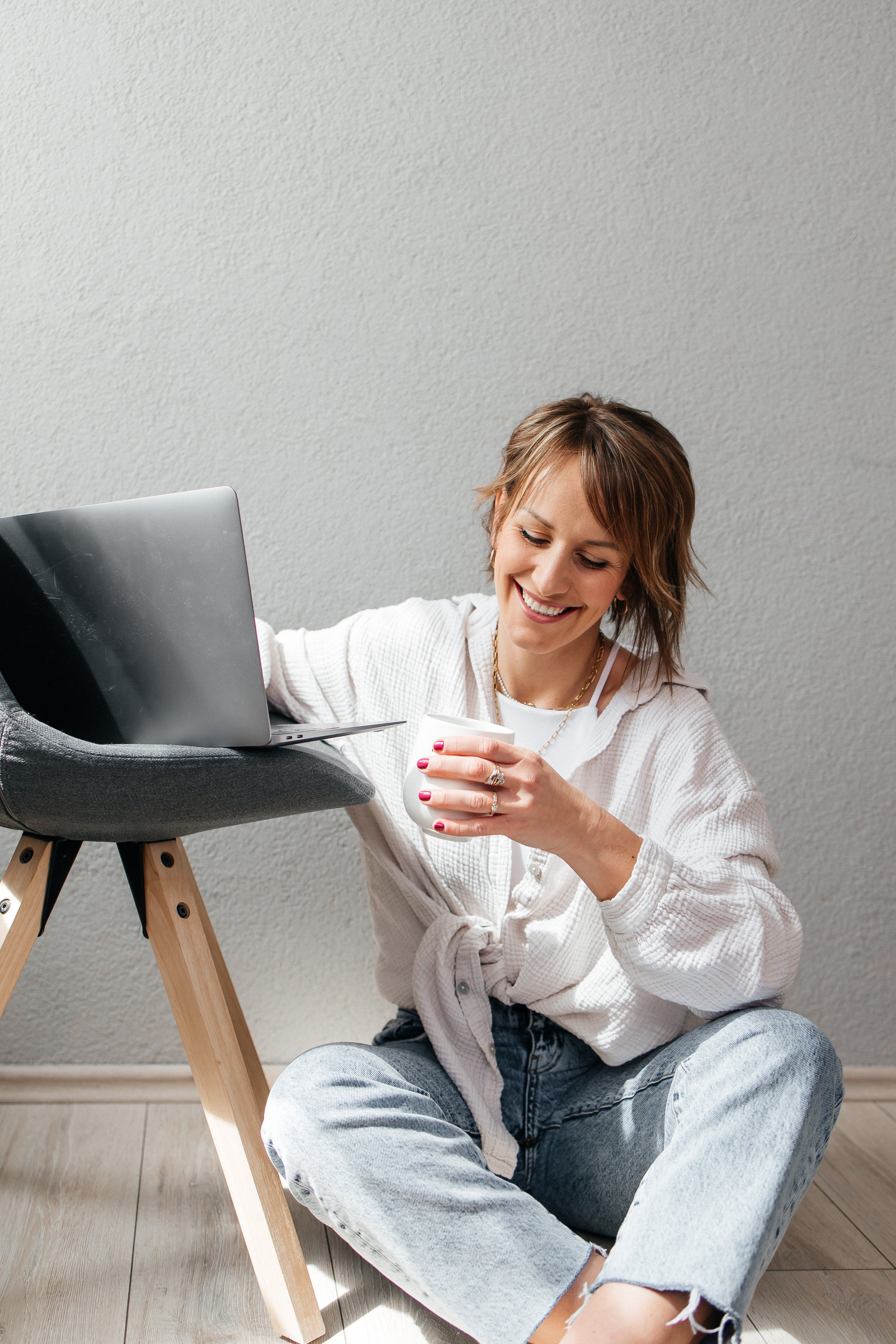 Sylvie Schlafberaterin. Fotografin Heidenheim / Newborn, Babybauch & Familie - Nadine Schmalz