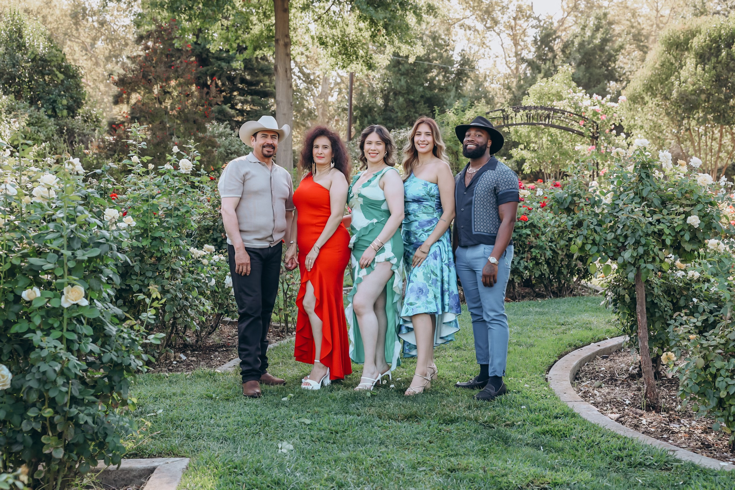 Events and big family photos. Family and children’s lifestyle photographer Elena Tumanova