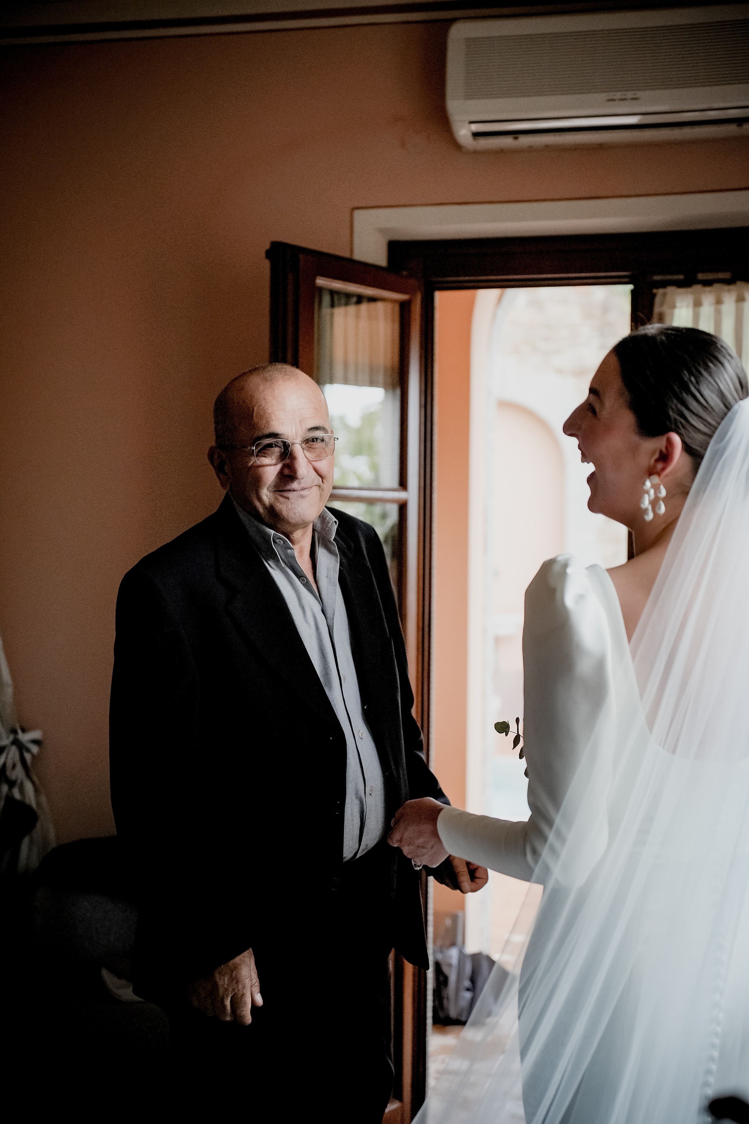 Elopment in Cortona. Villa Falconiere. Wedding Photographer in Italy
