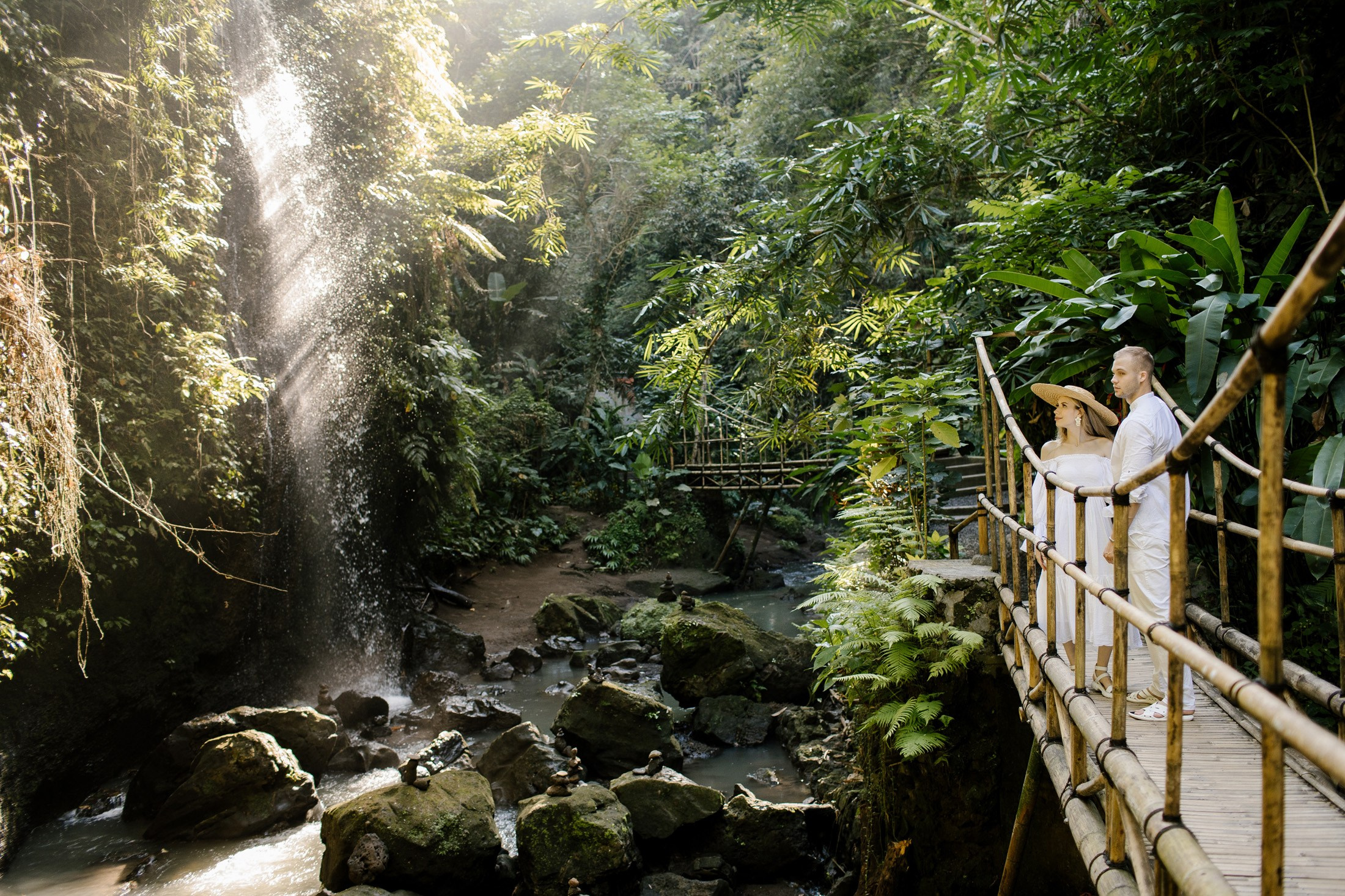 Waterfall Lovestory. Getitfeel — Aesthetic Photography and Videography