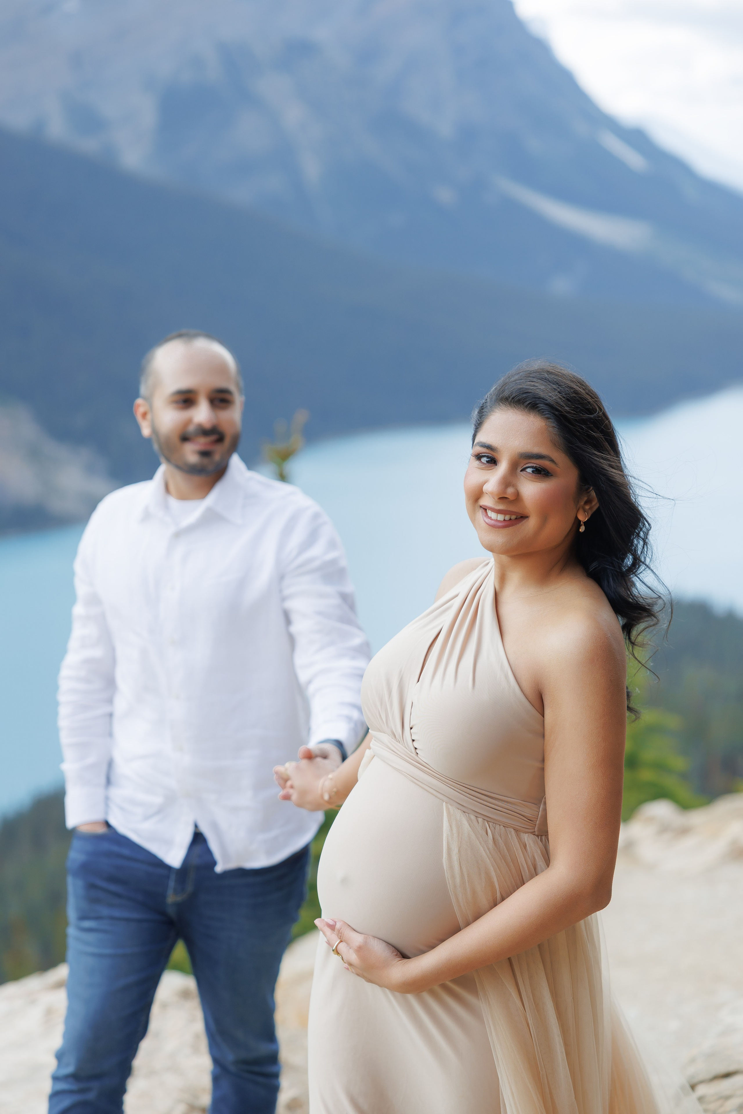Mountain maternity shoot. Home