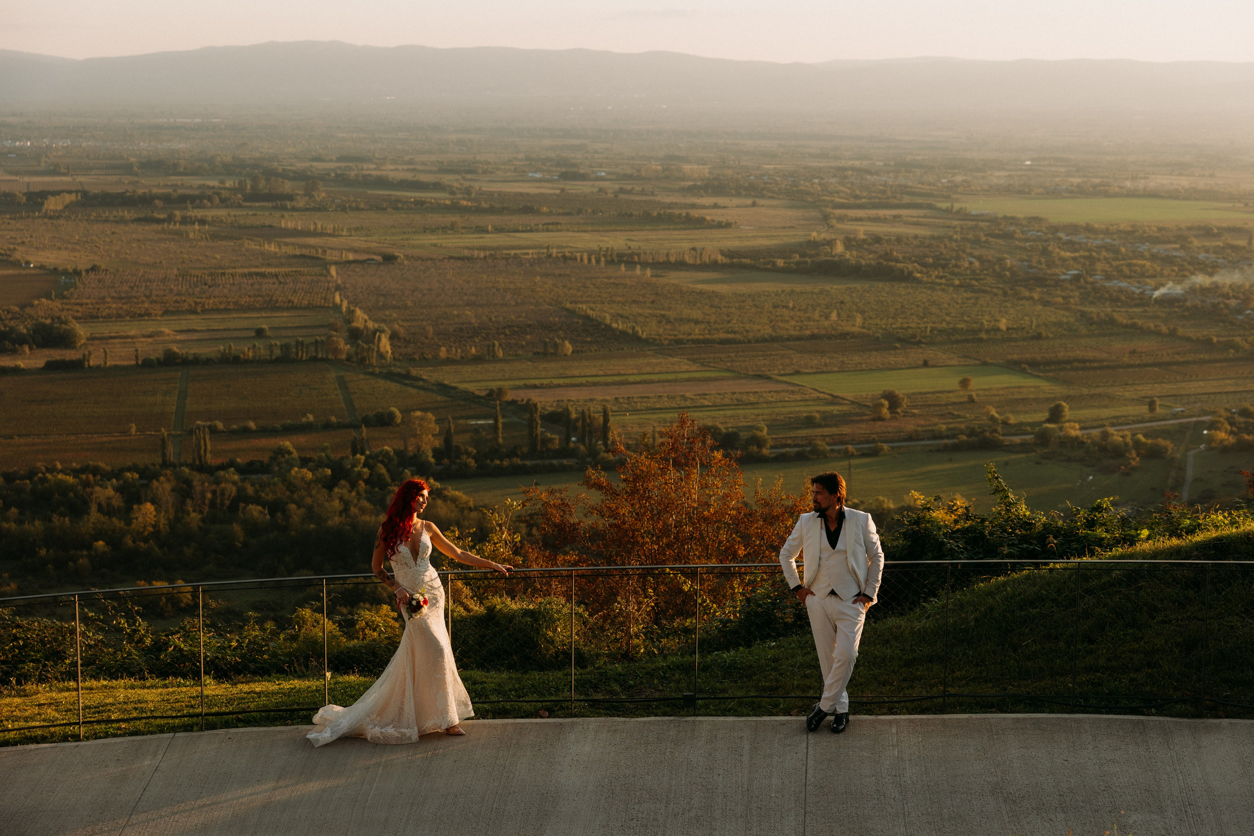 A dreamy wedding on Kvareli lake. Wedding photographer in Tbilisi Ioseb Mamniashvili
