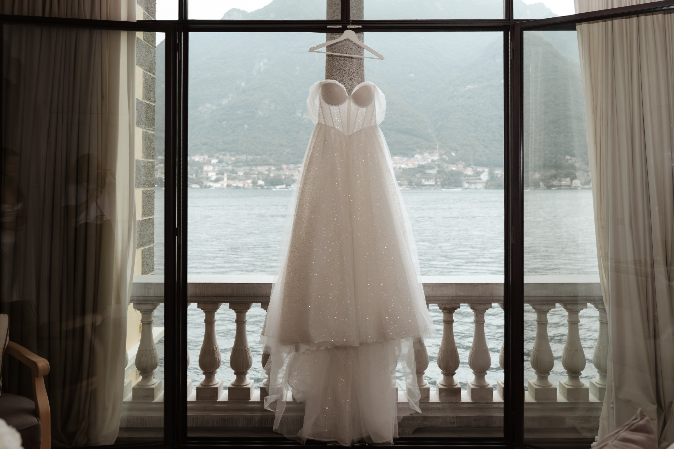 KATE AND NICK _VILLA LARIÒ_LAKE COMO. PHOTOGRAPHER IN ITALY