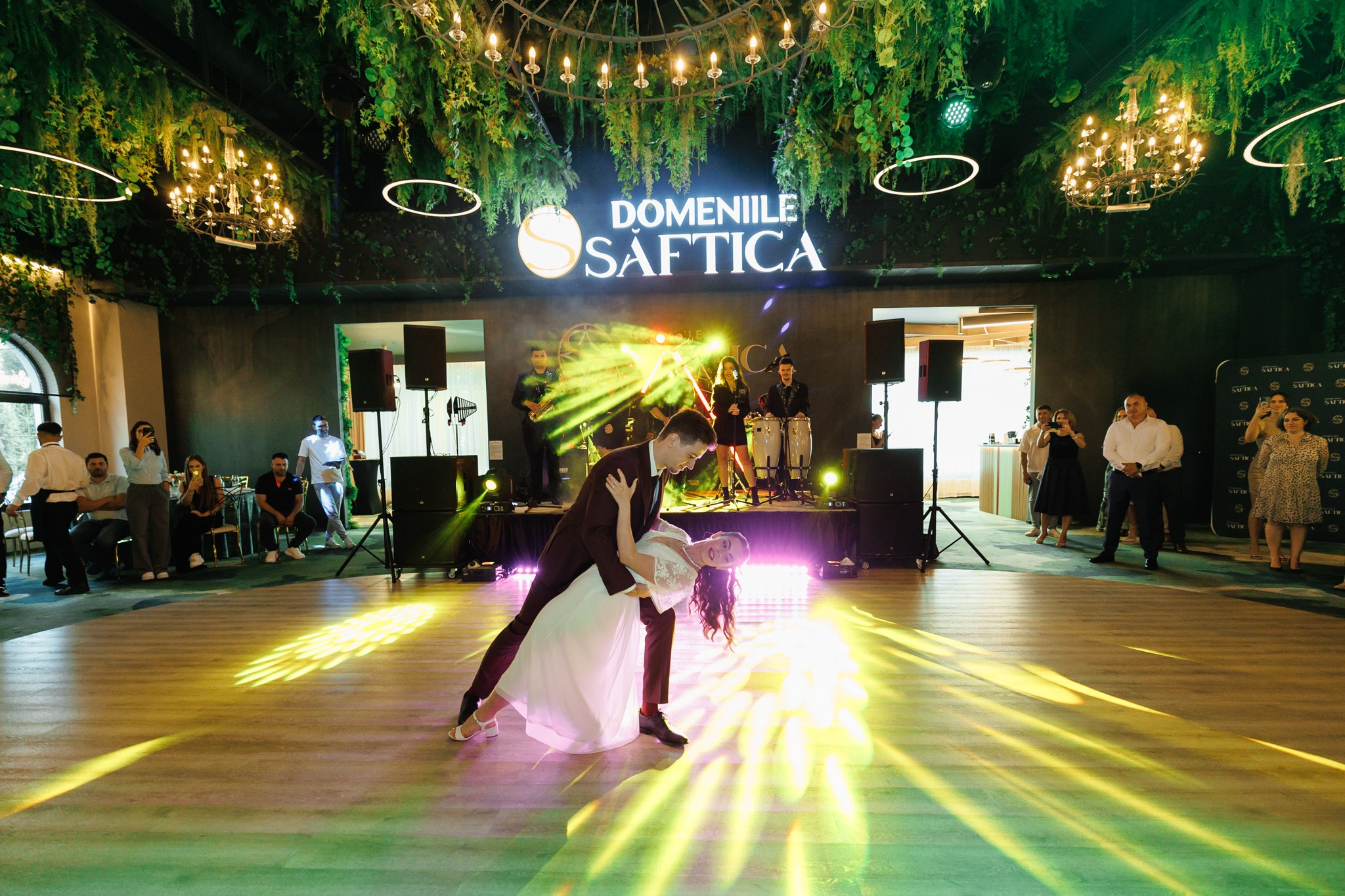 Cati & Alin. Fotograf nunta Bucuresti - Manu Ivanciu | Fotograf botez