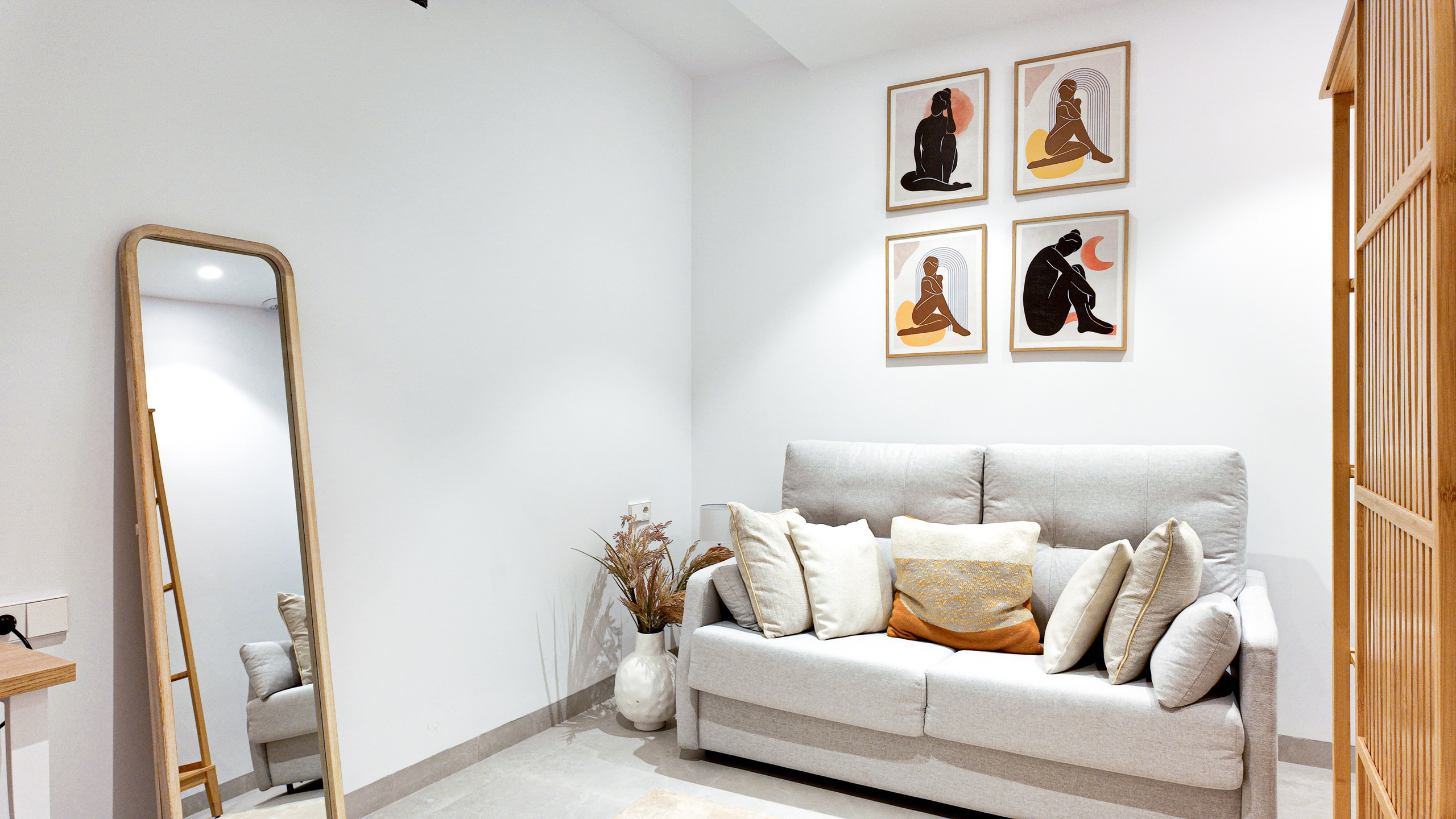 Villa LAKESIDE I’M GROUP. Baby Beast