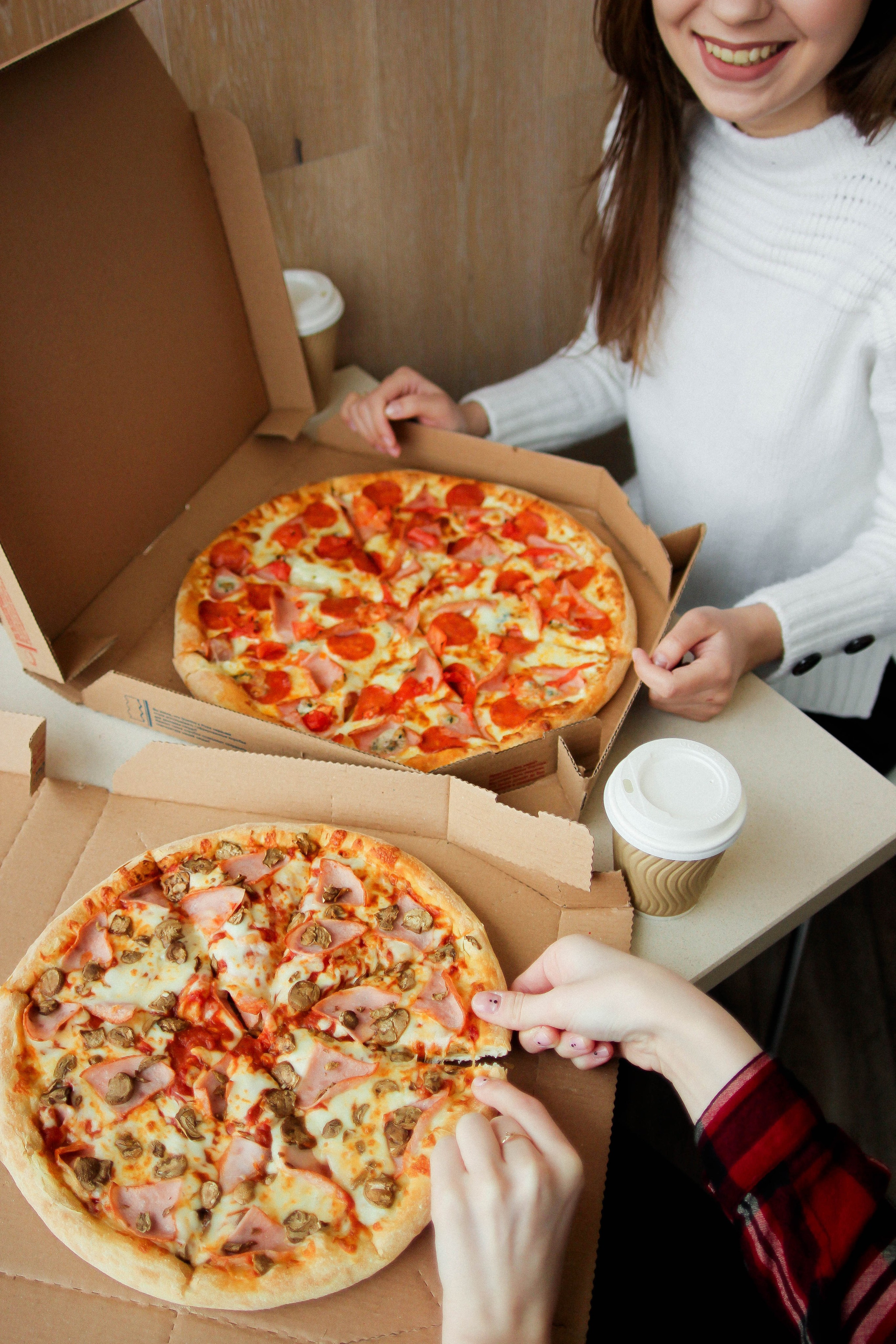 Pizza&Friends | Photoshoot for Domino’s pizza. Photographer in Los Angeles. Julia Ishmuratova