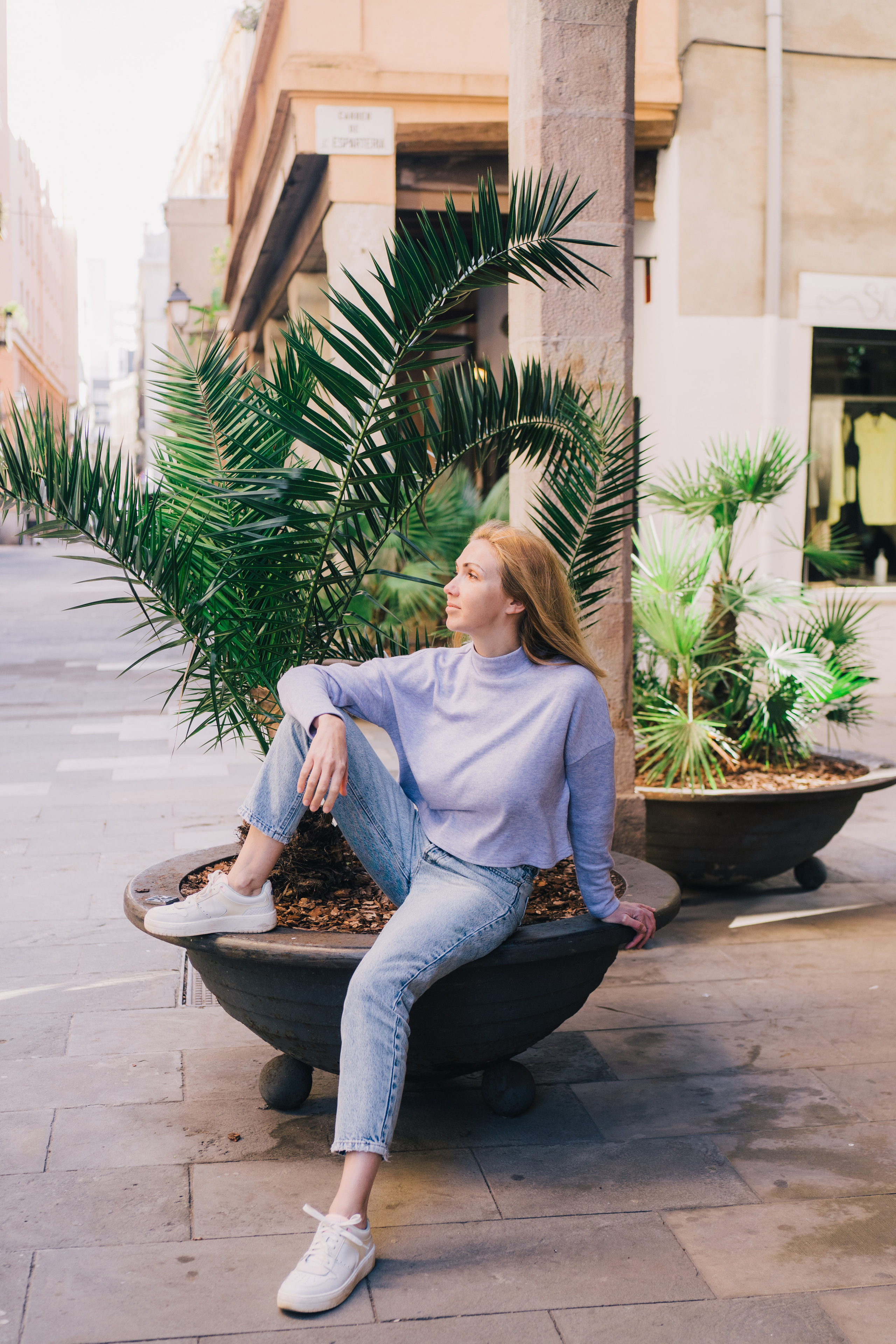 Elena (profile photos for social media). Photographer Kristina Dorina