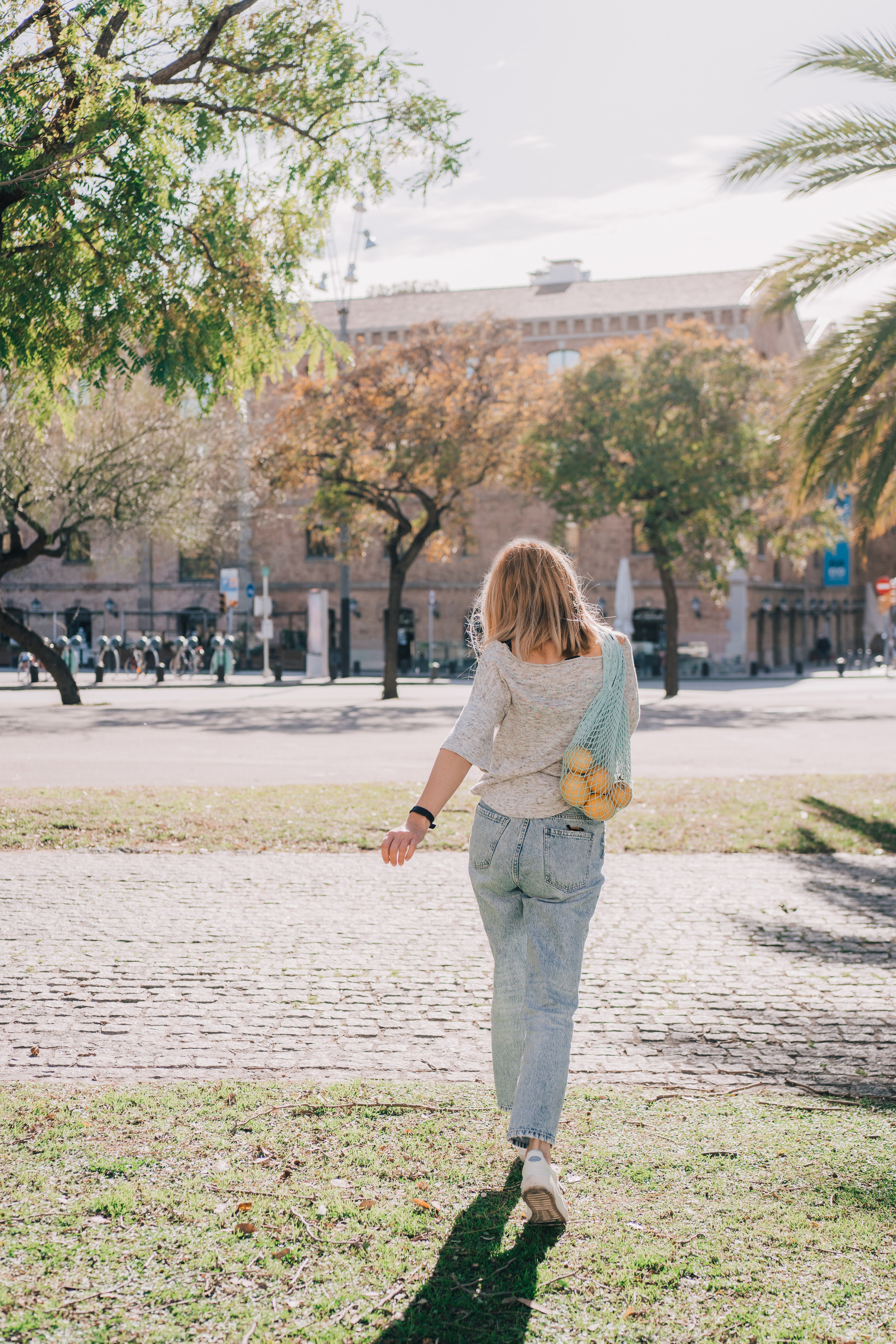Elena (profile photos for social media). Photographer Kristina Dorina