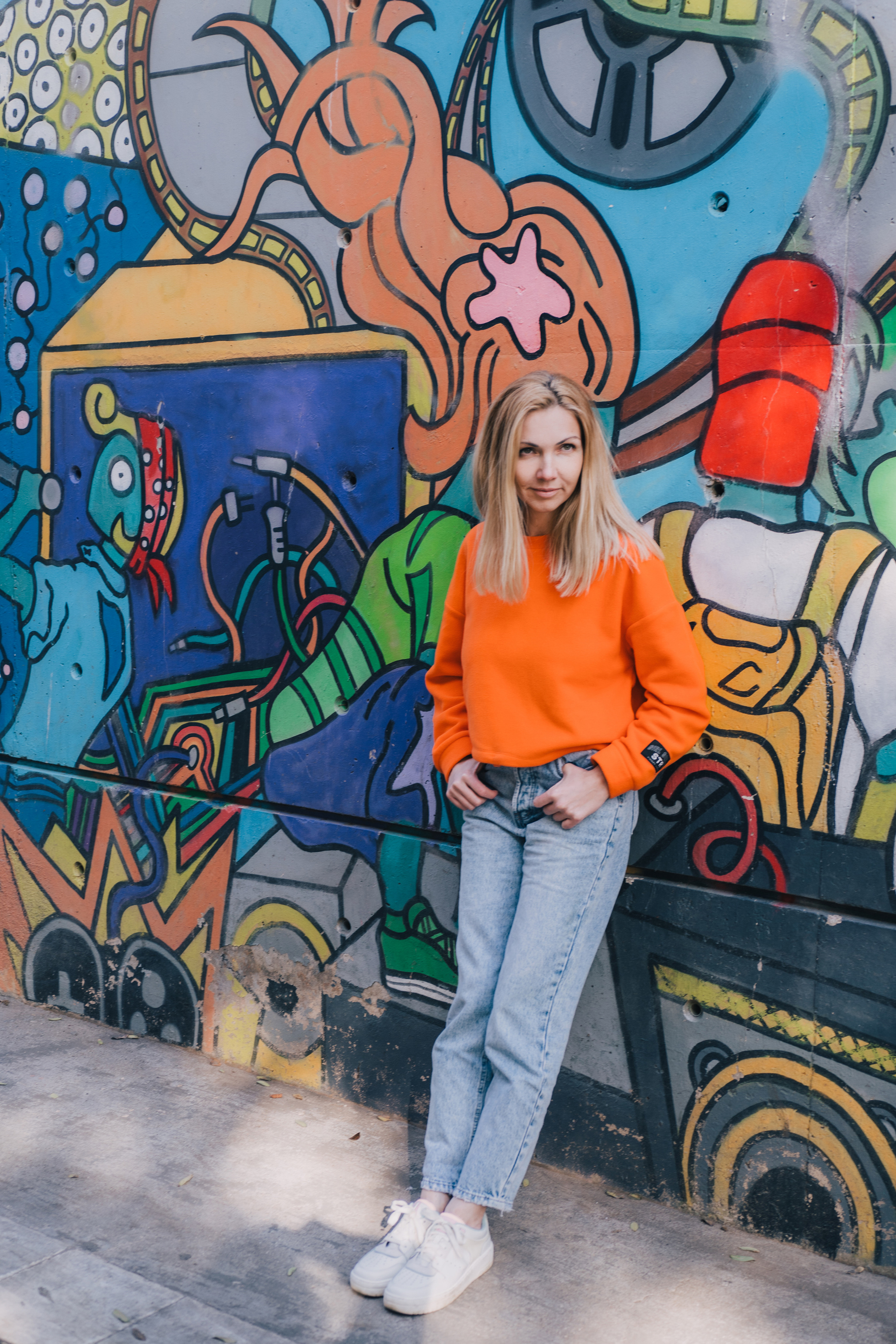 Elena (profile photos for social media). Photographer Kristina Dorina