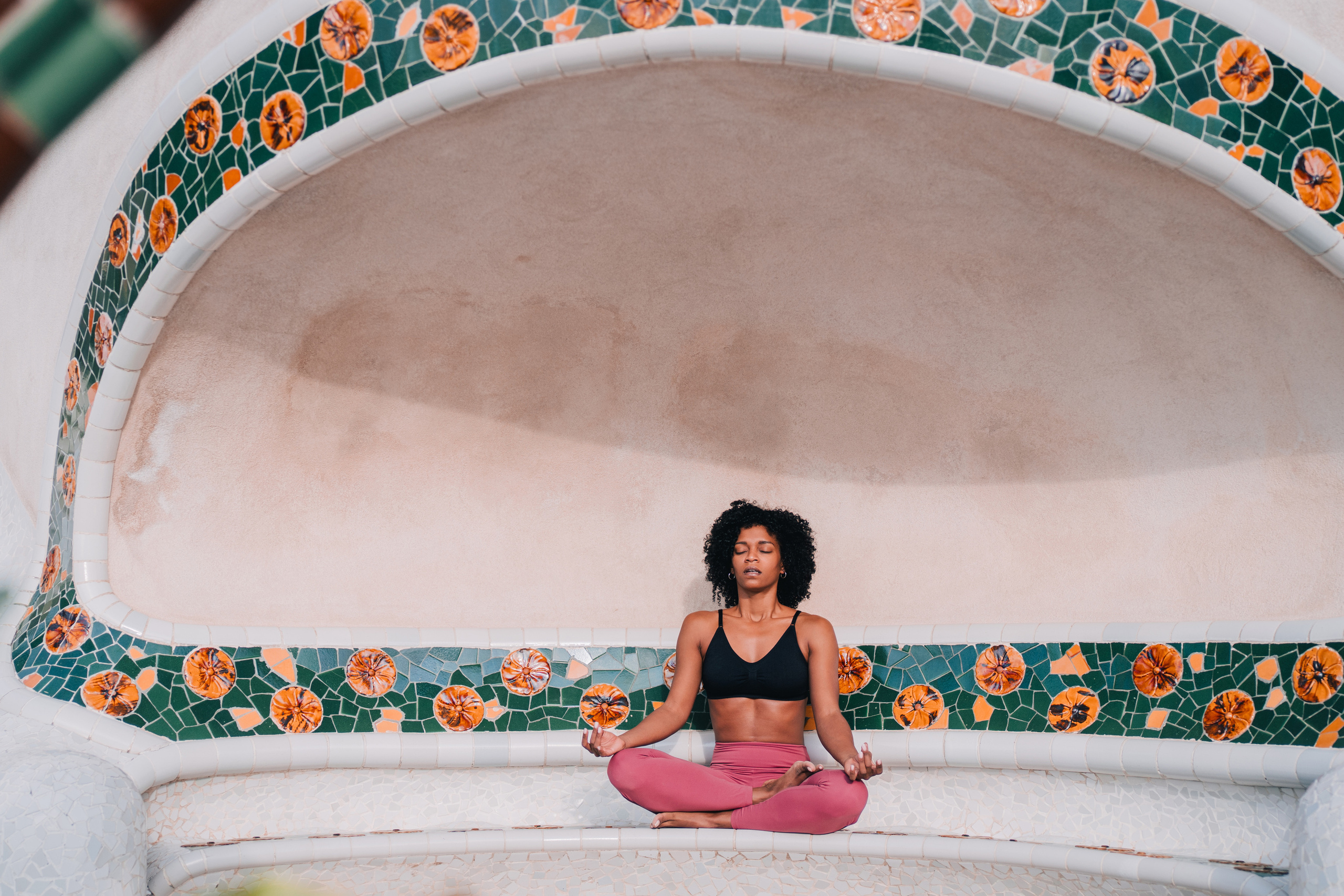 Yoga teacher Kailen. Photographer Kristina Dorina